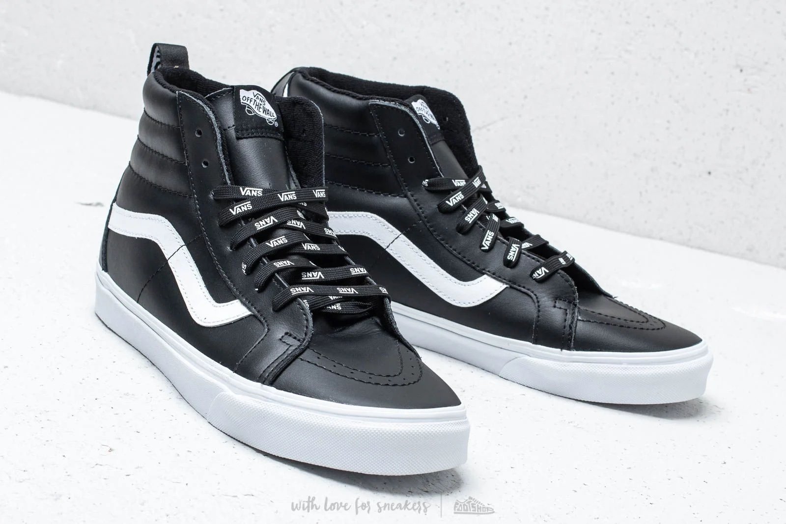 VANS SK8- HI REISSUE OF THE WALL WEBBING