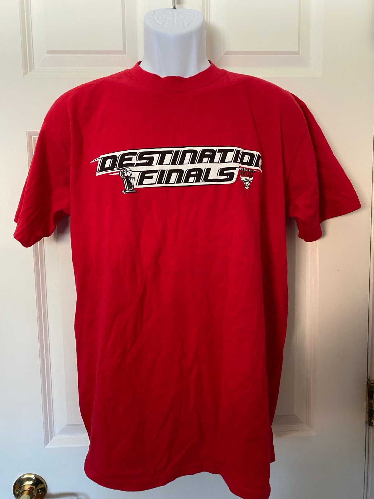 NBA Rare Chicago Bulls Team Colors Versatile Playoff Run Tee. NWOT