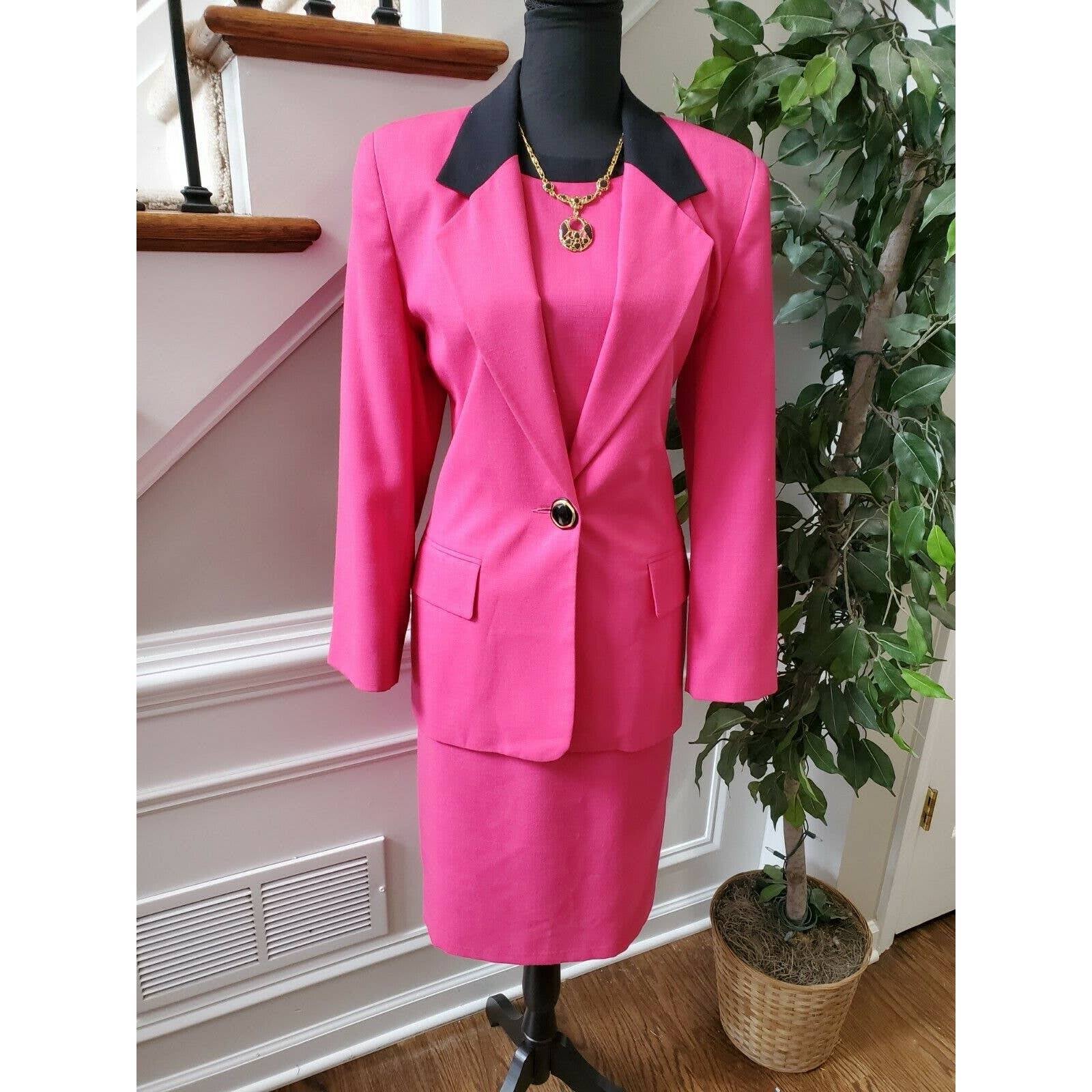 Jacqueline Ferrar Women's Pink Polyester & Rayon Long Sleeve Two Piece Suits