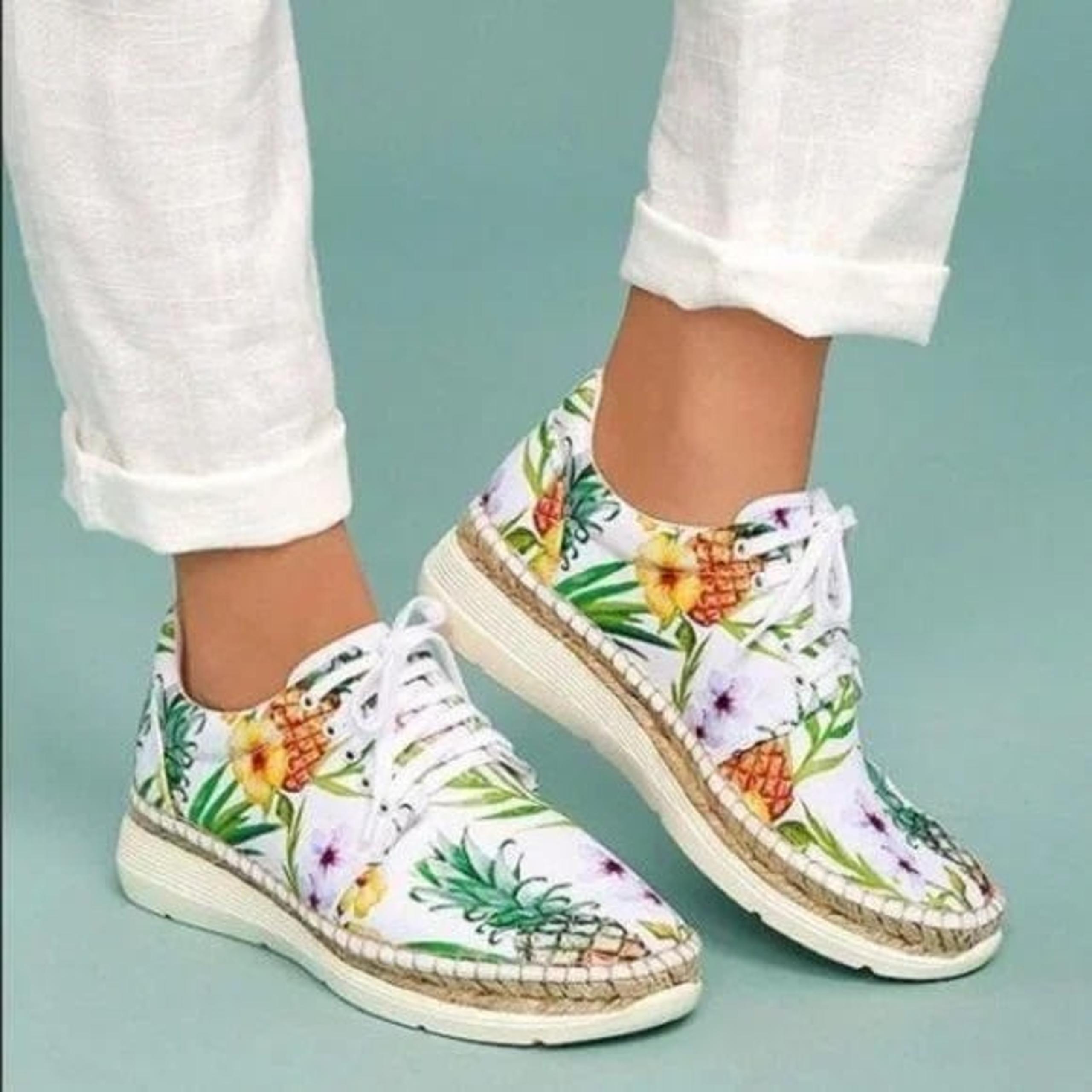 FREE PEOPLE WOMEN JACKSON SIZE 38 MULTI- WHITE TROPICAL PRINT FASHION SNEAKERS