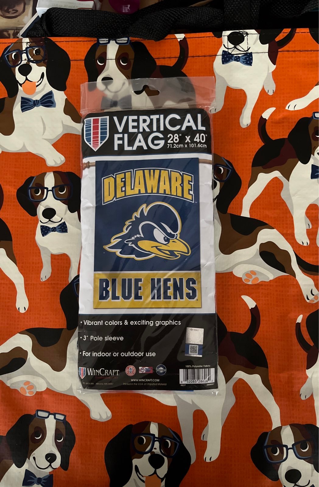 Wincraft Delaware Blue Hens Vertical Flag