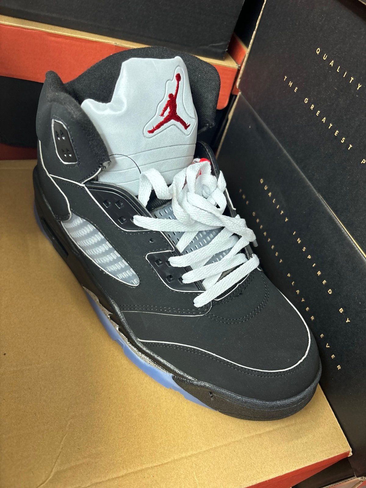 Jordan 5 metallic sizes 6-12