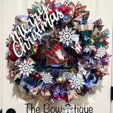 Handmade Christmas Gnome in Sleigh Door Wreath 26 in LED XLW1