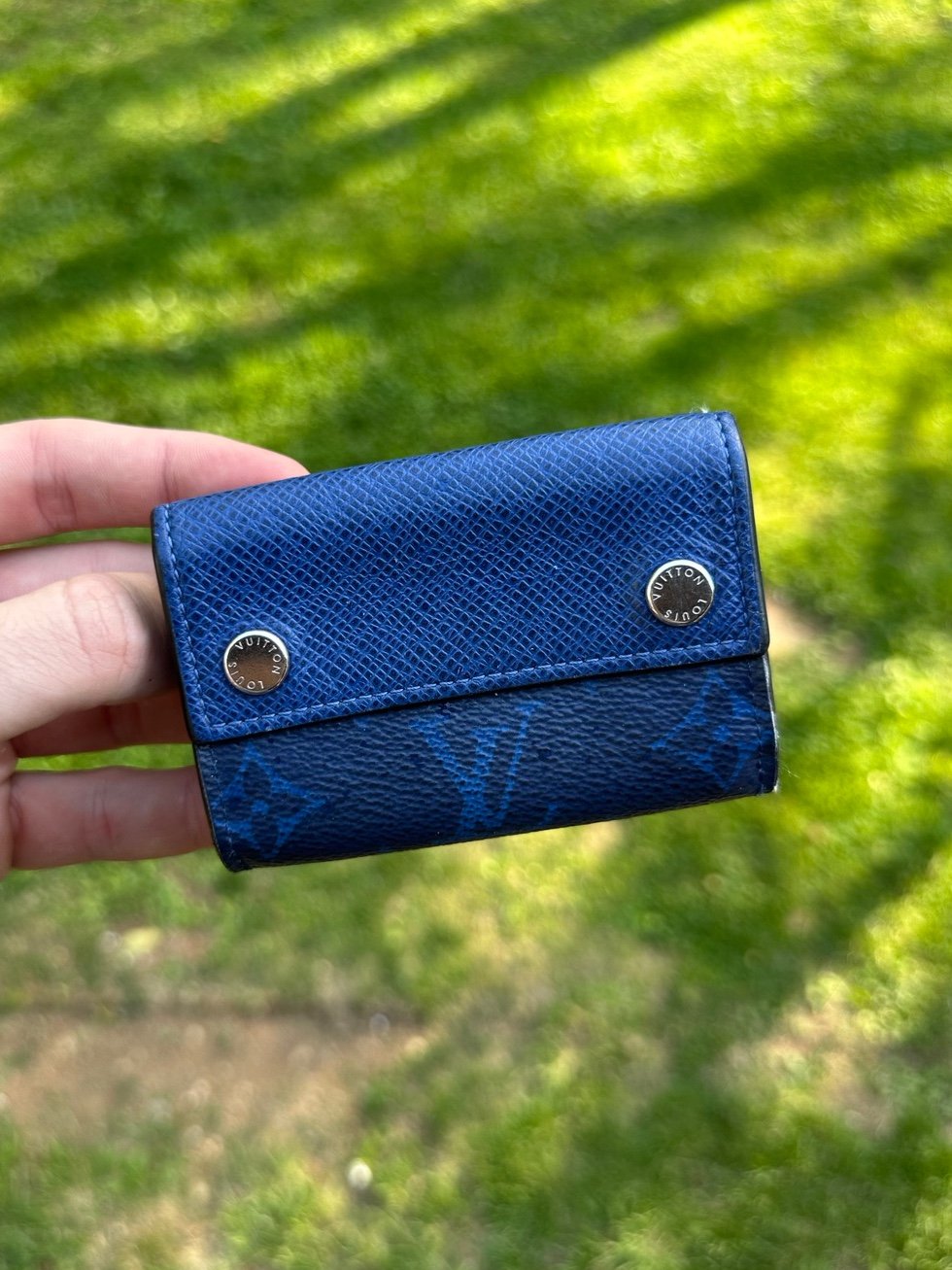 Louis Vuitton Discovery Compact Wallet