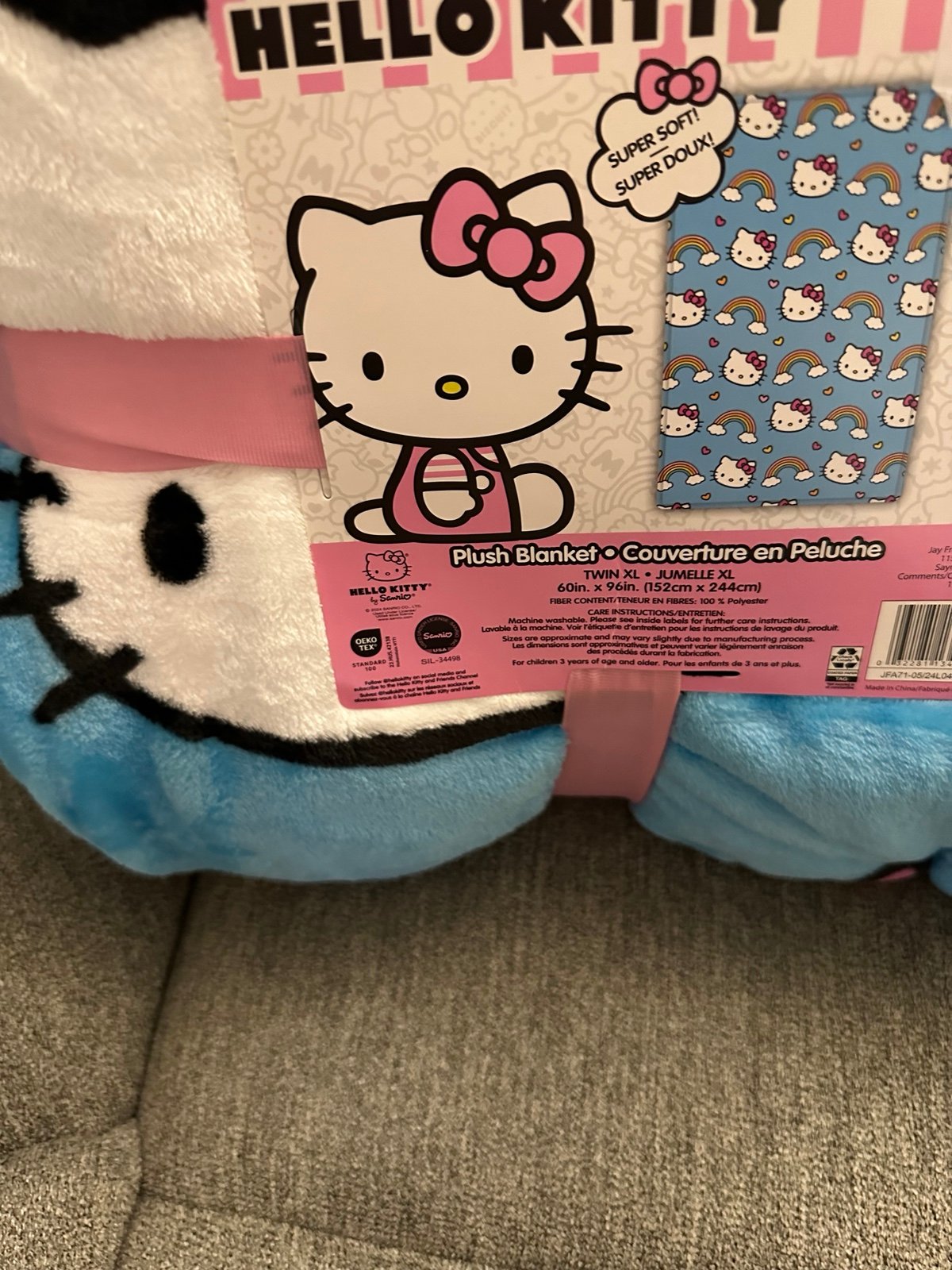 Hello Kitty blanket