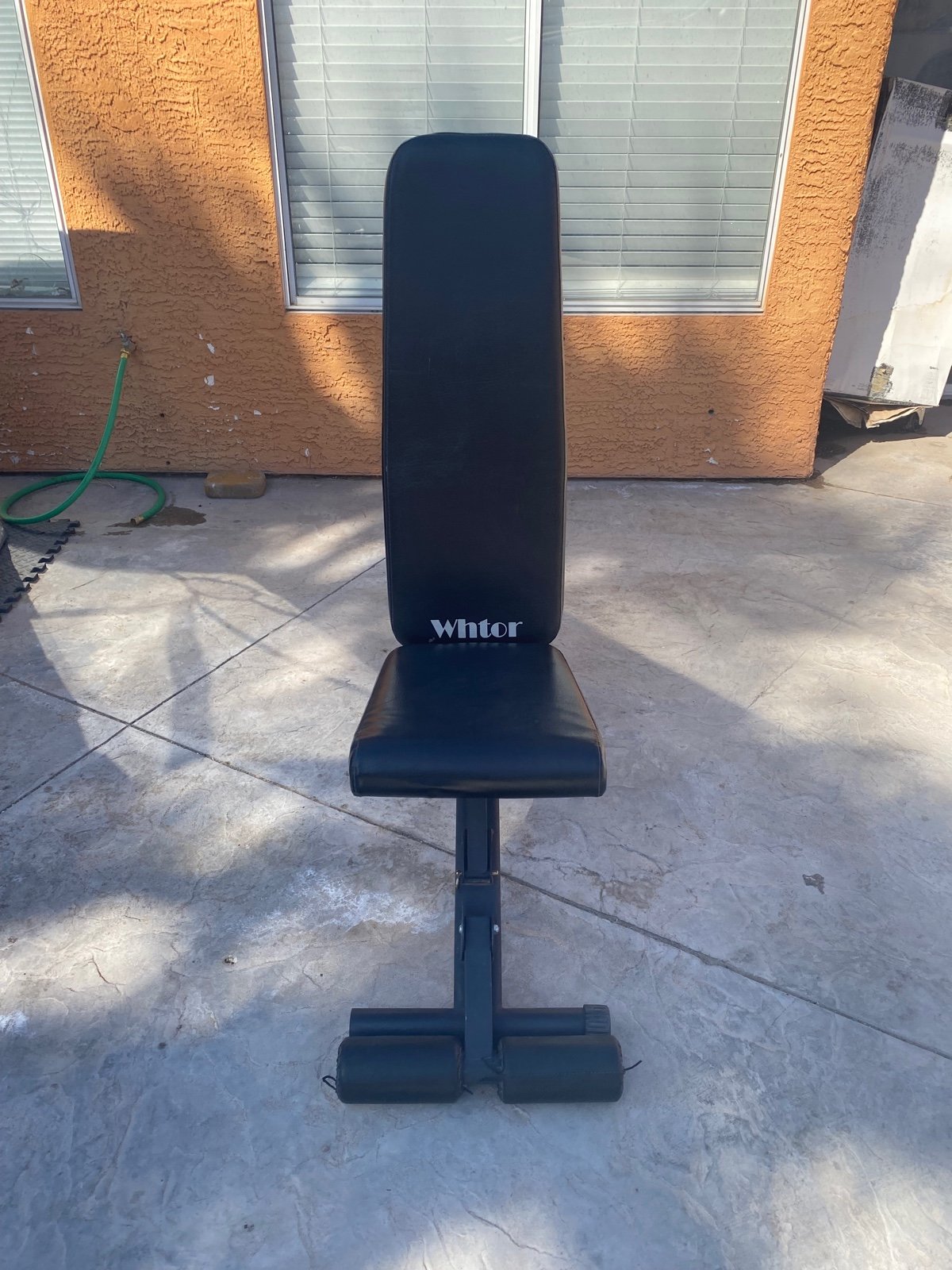 Adjustable bench