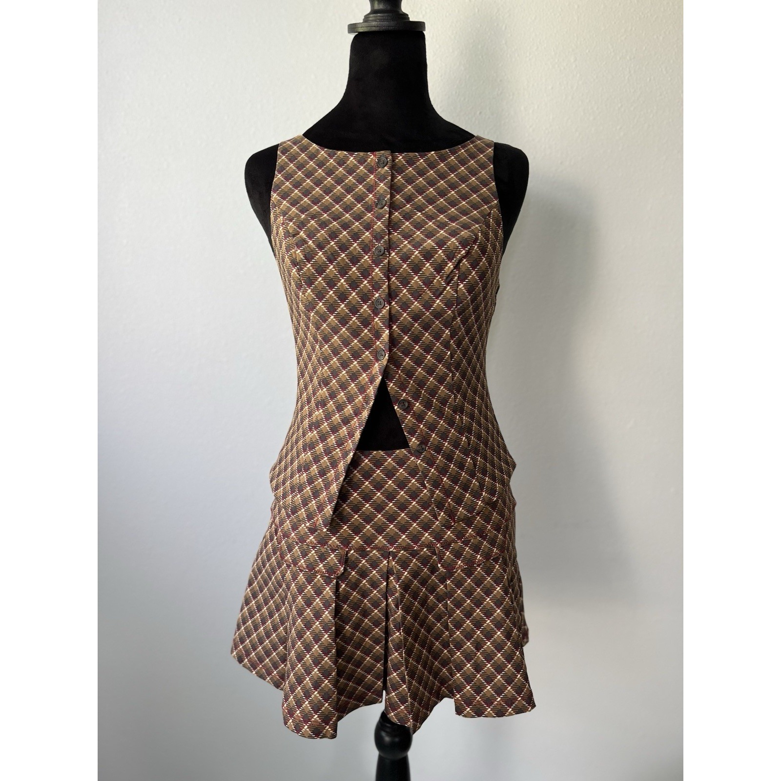 Kimchi Blue Raquel Crop Vest Top & Pleated Mini Skirt Set (Small,XS) Preppy