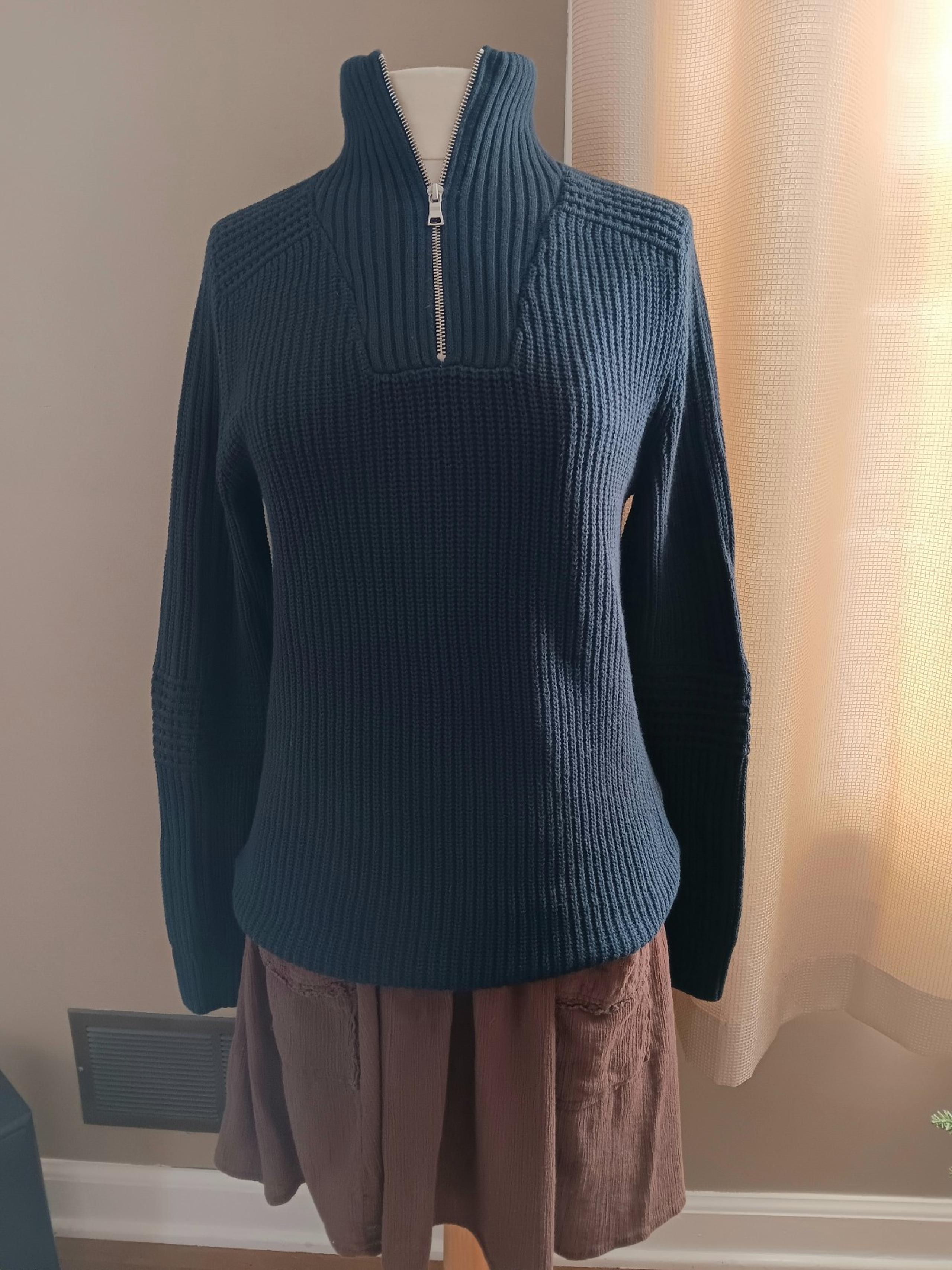 Inc NWT International Concepts Women's Navy Blue Sweater Size Small