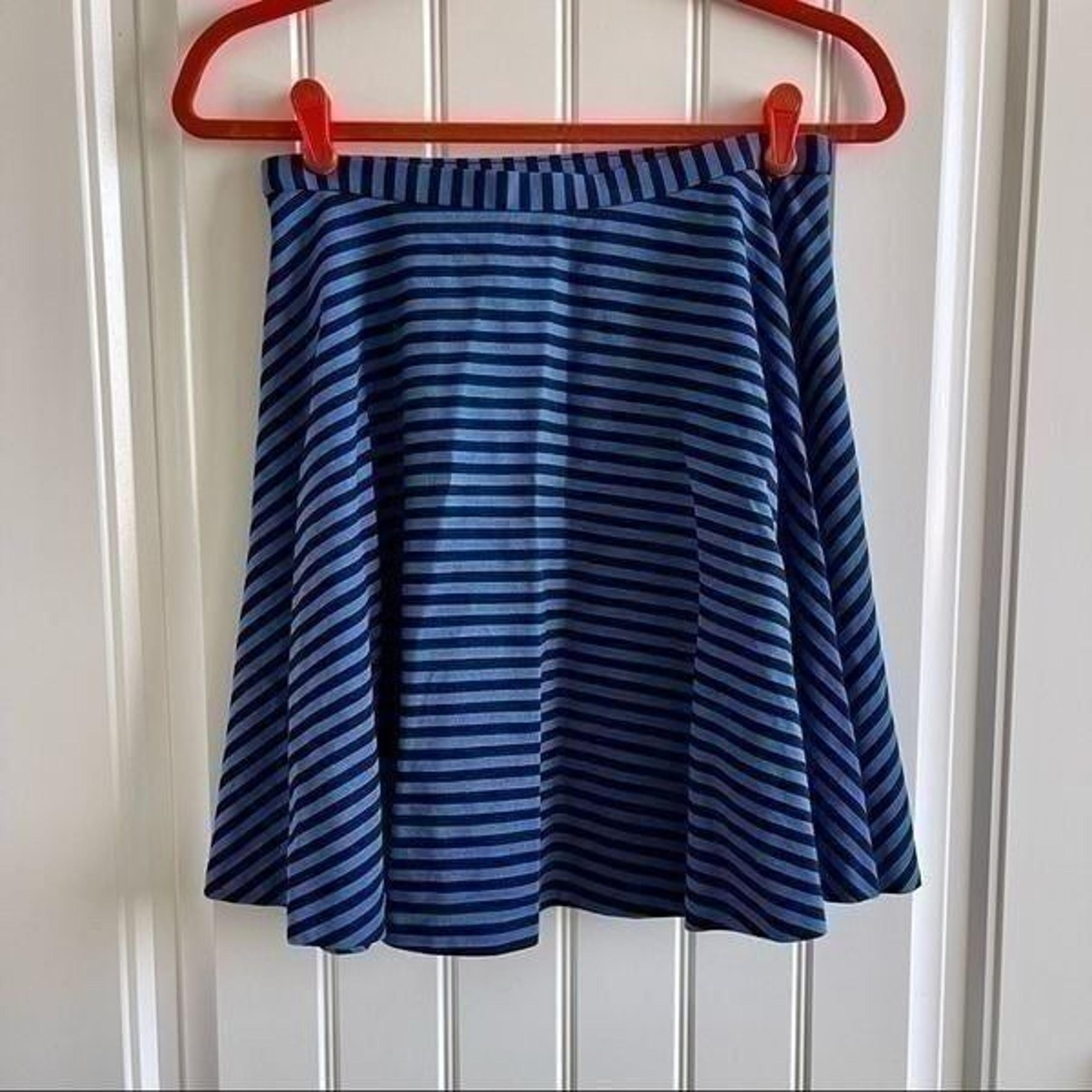 New York & Company Black & Blue Striped Circle Skater Mini Skirt; SZ S; BNWT