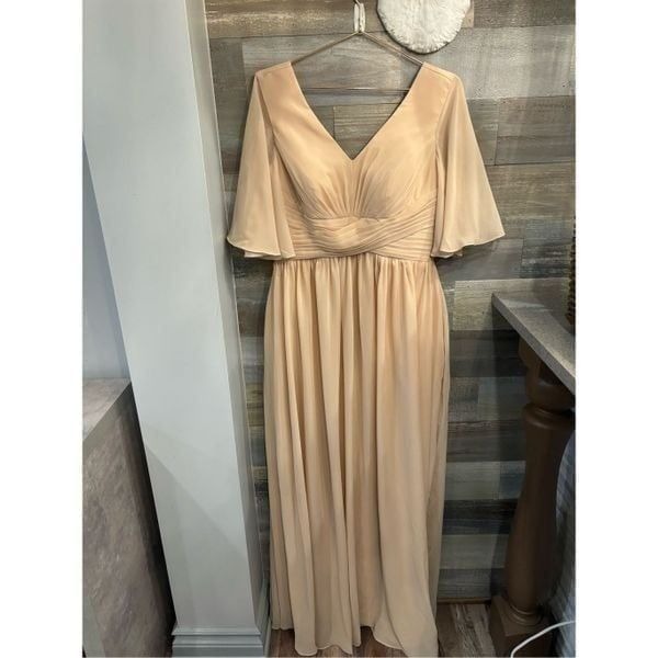 Lavetir NWT 10 light tan short flutter sleeve prom/wedding dress w/lace up back