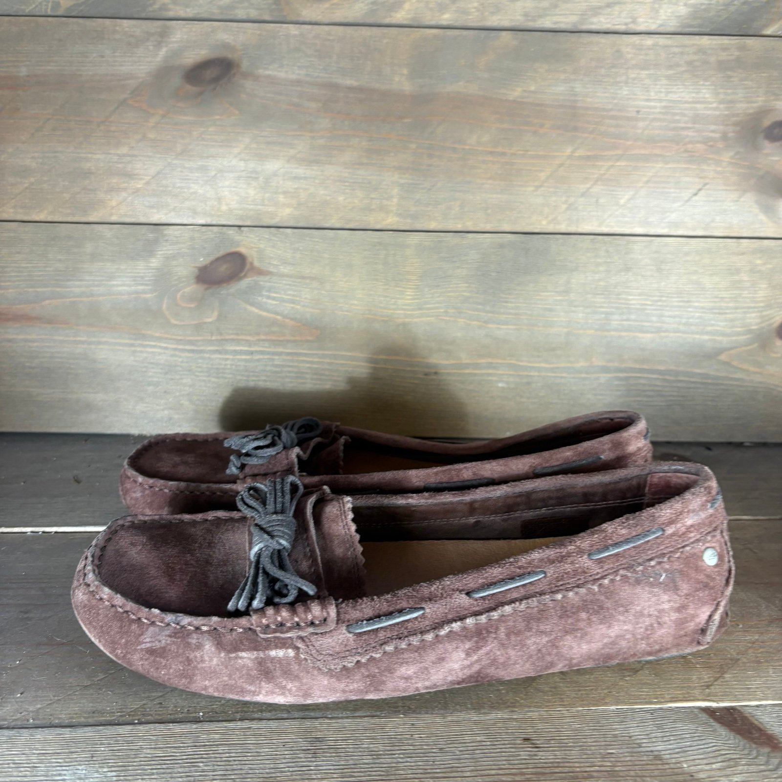 ugg meena II womens size 8 shoes brown suede slip on comfort slippers  Pre owned