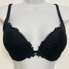 Body by Victoria Secret Push Up Padded Lace Underwire Bra Size 32D Black NEW