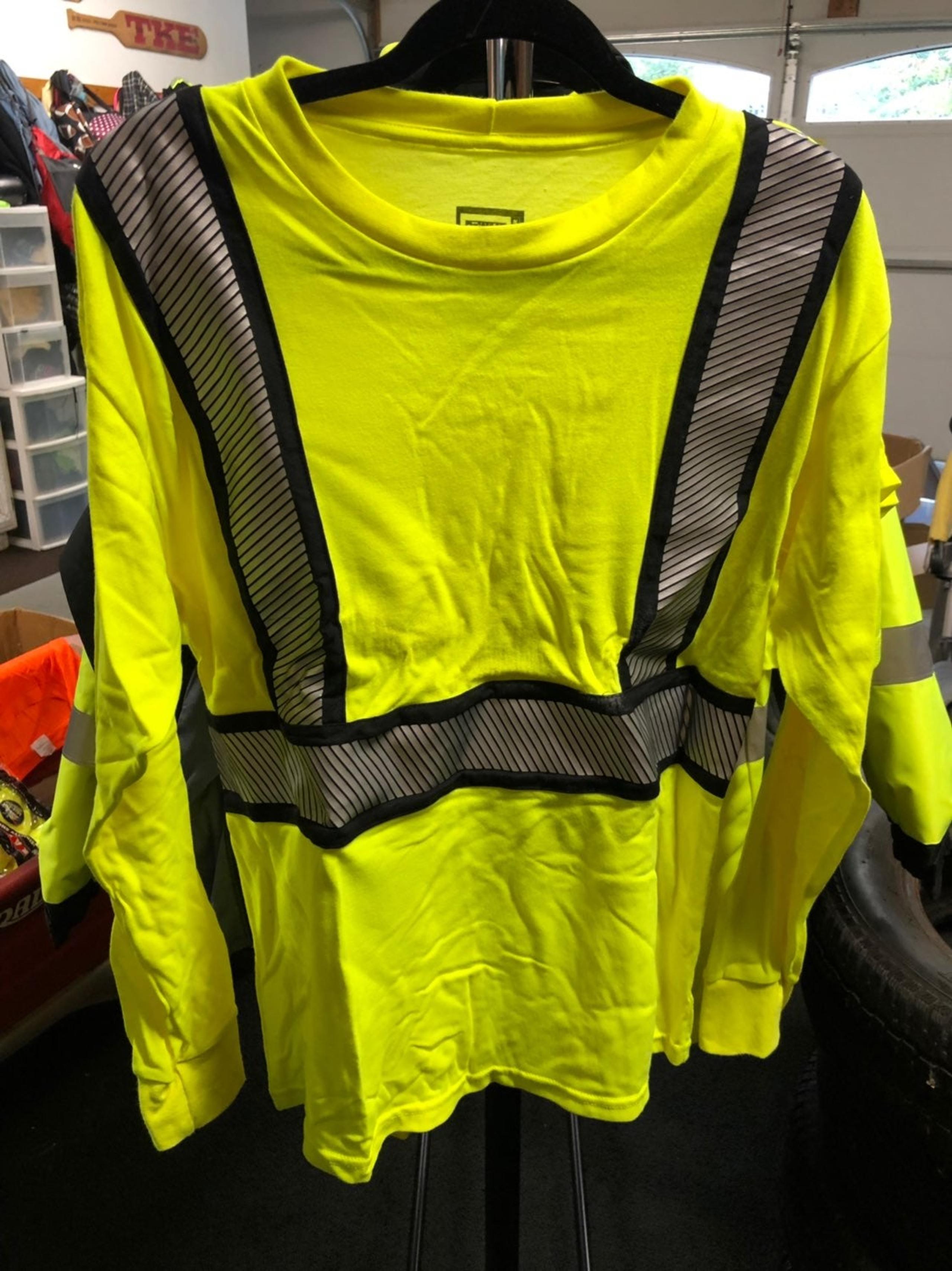 Dewalt FR class 2, cat 2 long sleeve shi