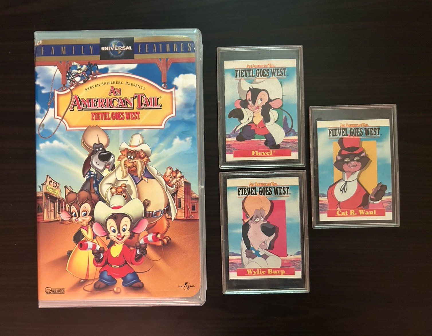 An American Tail: Fievel Goes West VHS Tape & Pizza Hut exclusive 90s LE Cards