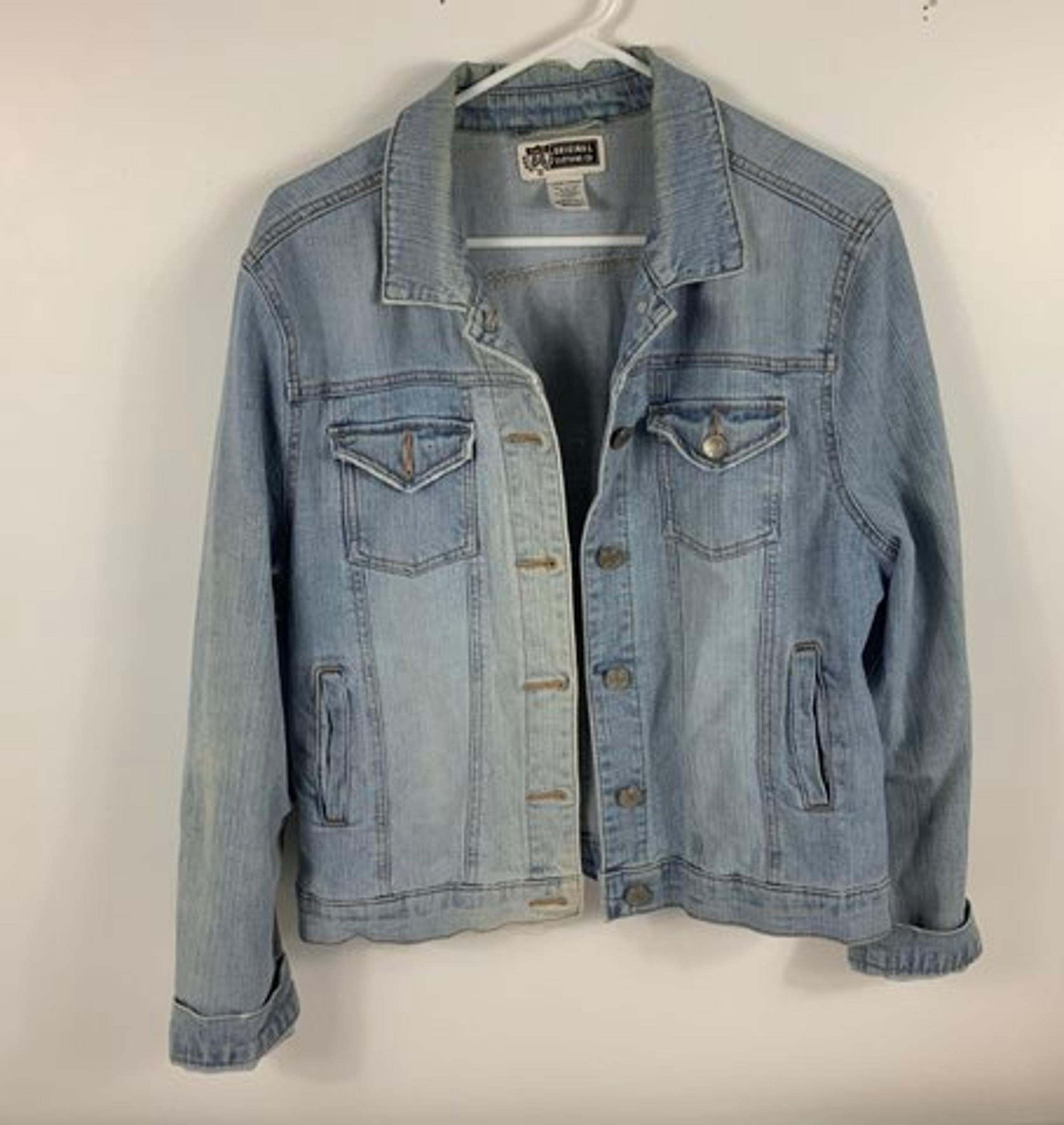 Vintage Route 66 Womens Distressed Light Wash Jean Jacket L