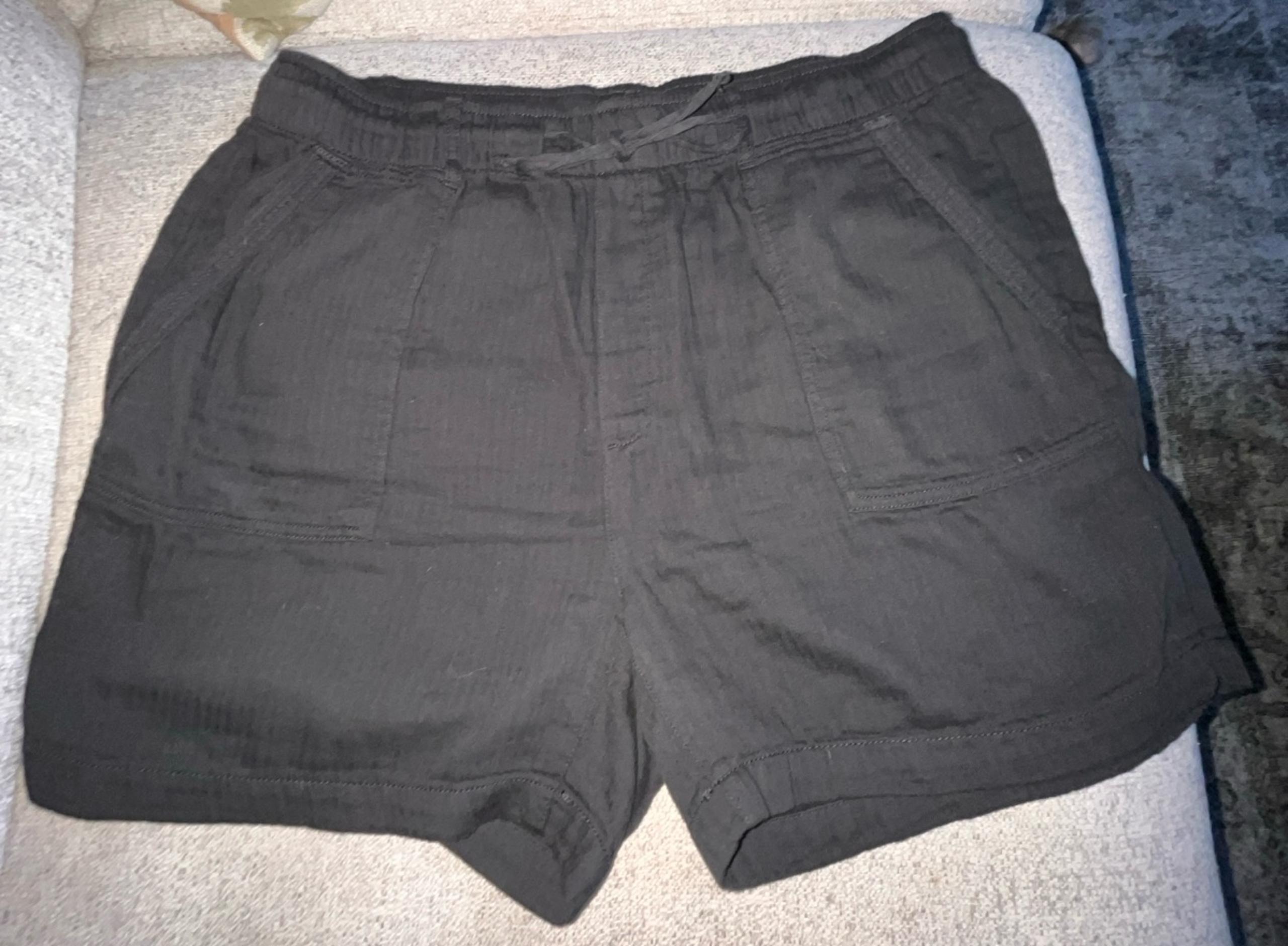 Old Navy pull on Shorts
