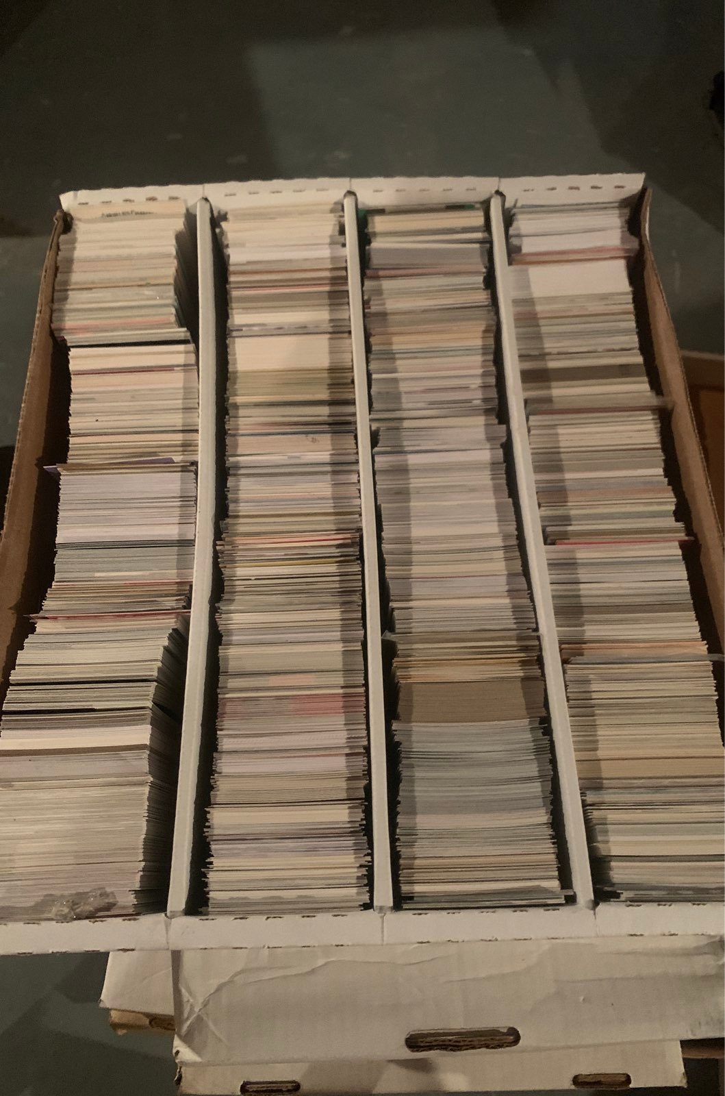 3000 baseball cards lot box trading card collection