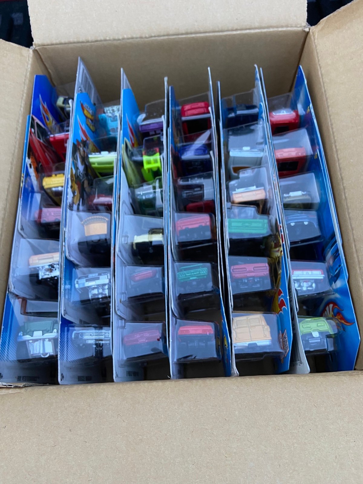 Hot Wheels 36 Count Case of cars