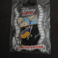 Disney DSSH Kevin Russell Selfie Pin LE 400