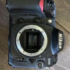 Nikon D200 with Battery