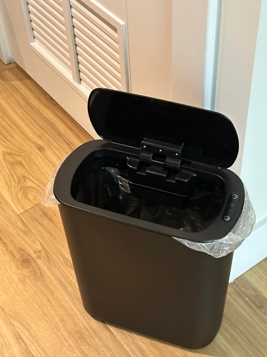 5 Gallon Motion Senor Bathroom Trash Can with Lid, Automatic Garbage
