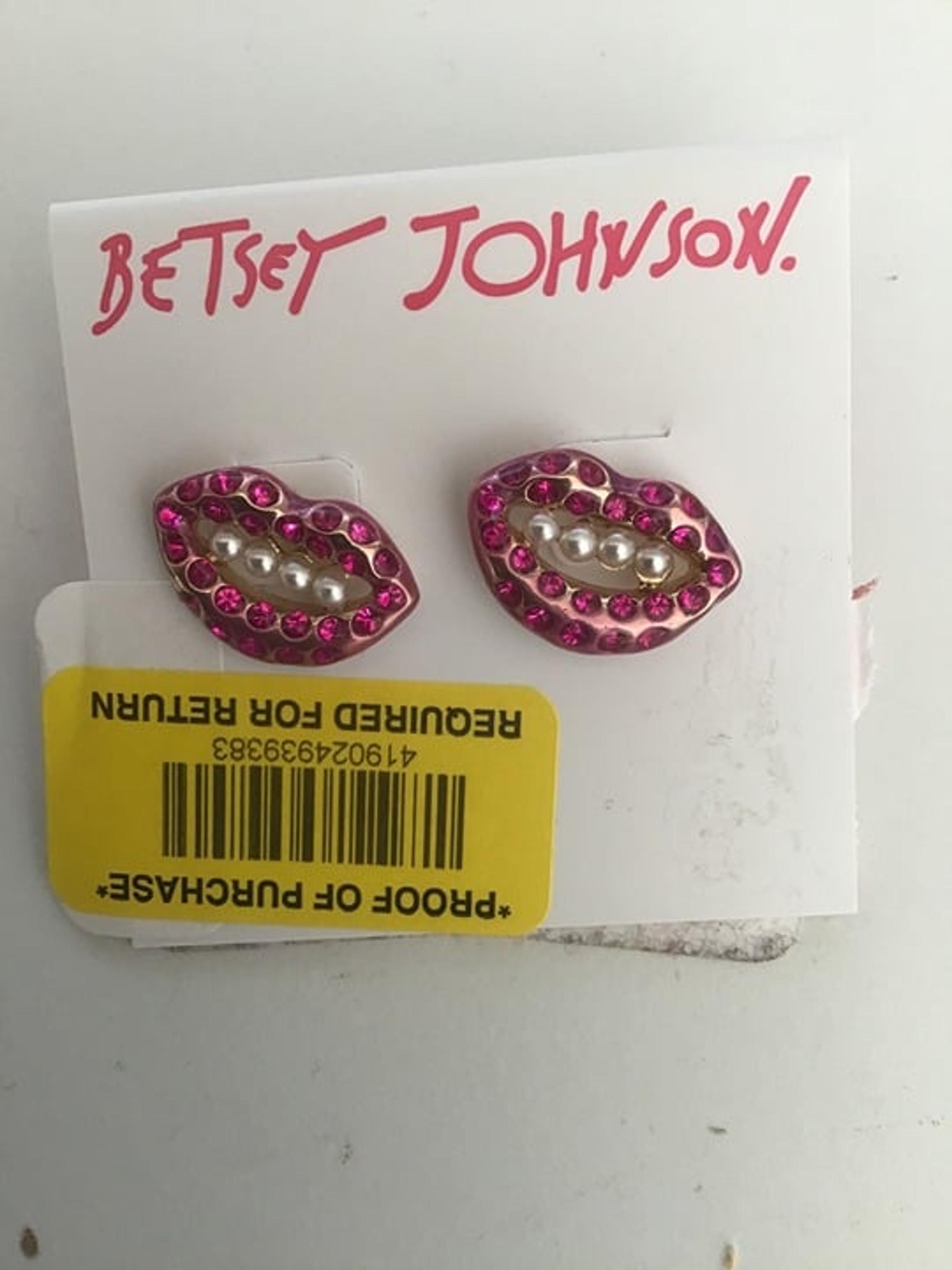 Betsey Johnson New Hot Pink Lips and Pearls Earrings