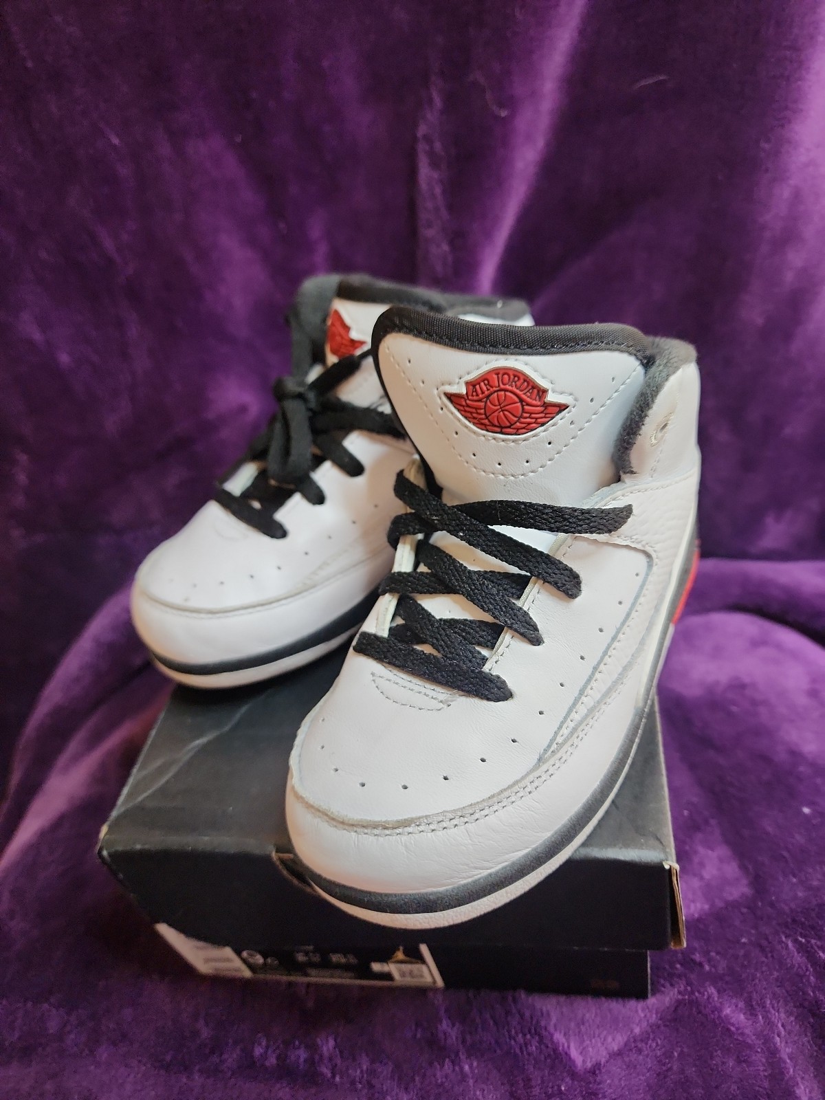 Jordan 2 Retro size 9C toddler