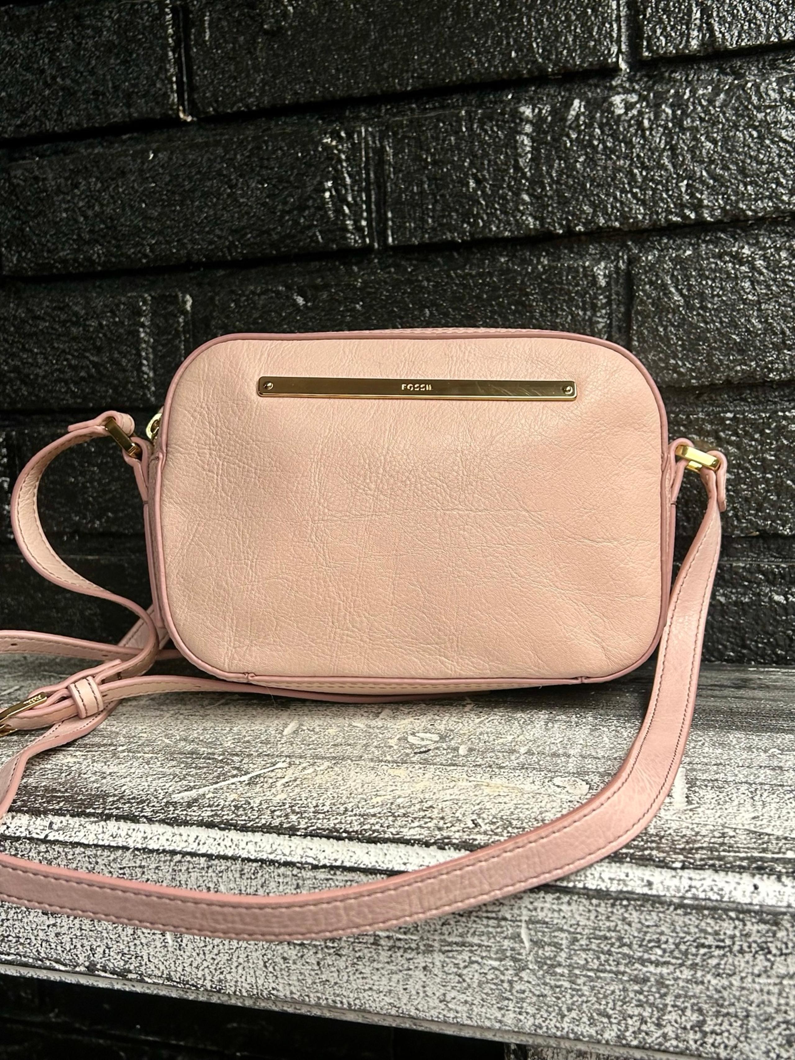 “NWOT” FOSSIL Women’s Liza Camera Bag Crossbody, Handbag, Size: 6 X 8