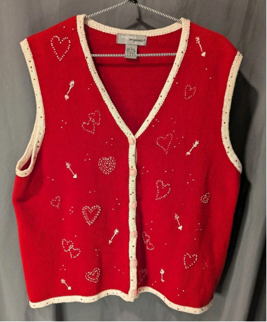 Designers Original Red Knit Sweater Vest Embroidered Hearts Woman's Large