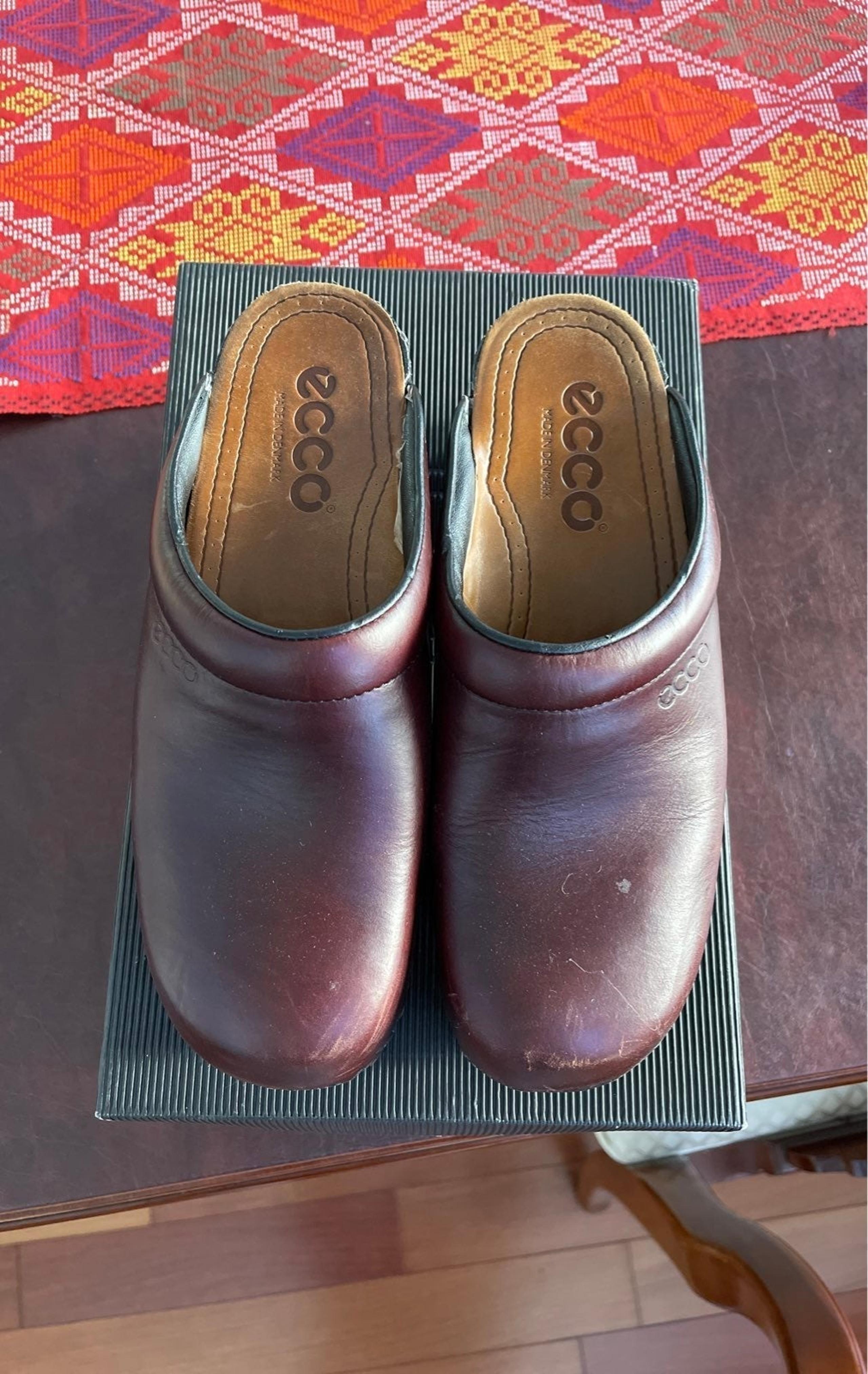 Ecco leather clogs