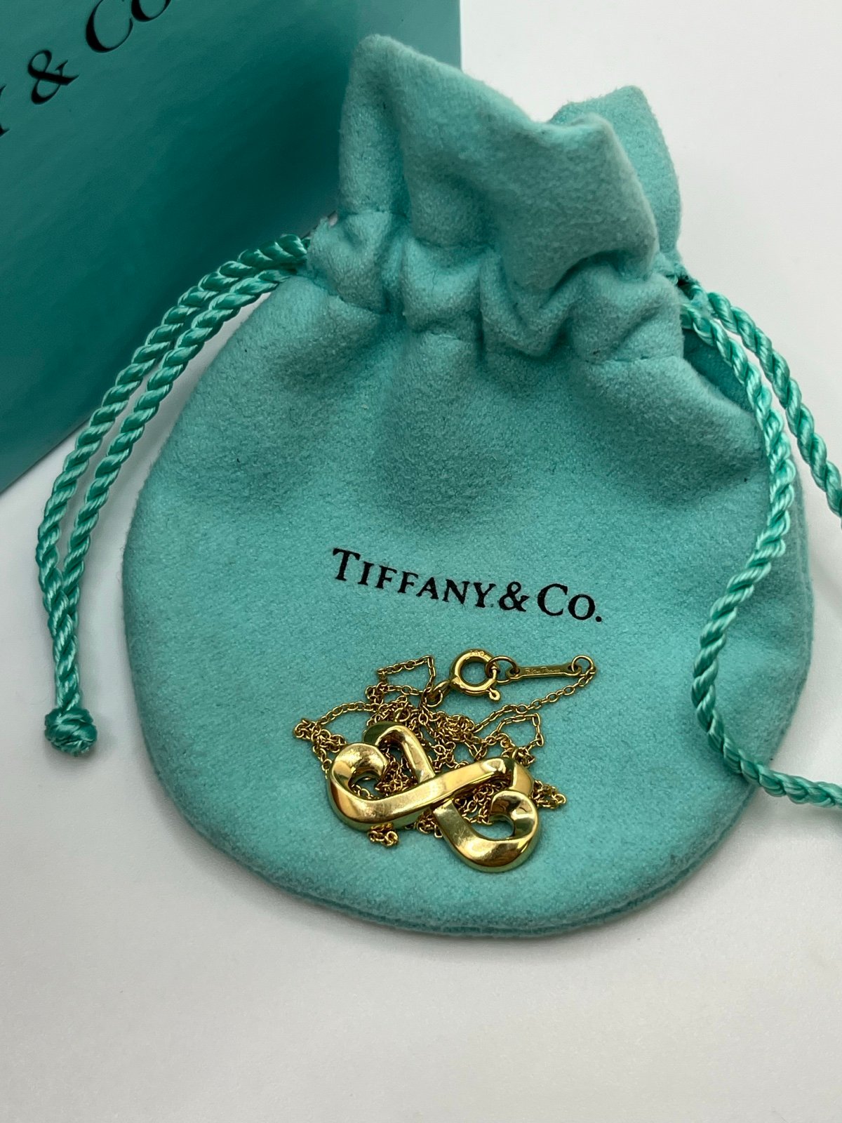 Tiffany & Co. 18K Yellow Gold Double Loving Heart Pendant Chain Necklace