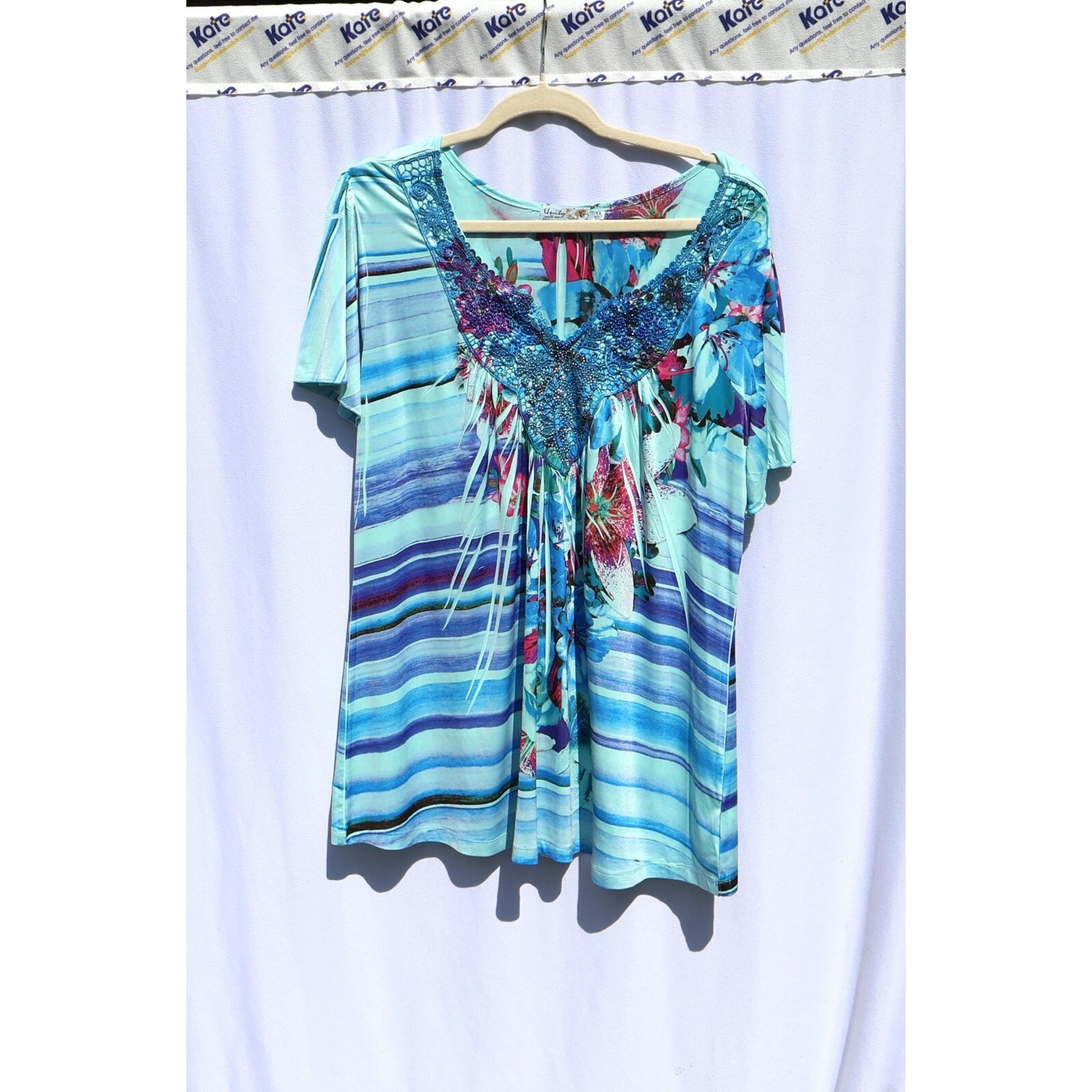 UNITY EUC Women's 1X Blue/Pink Striped/Floral Lace/Rhinestone Embellished Top