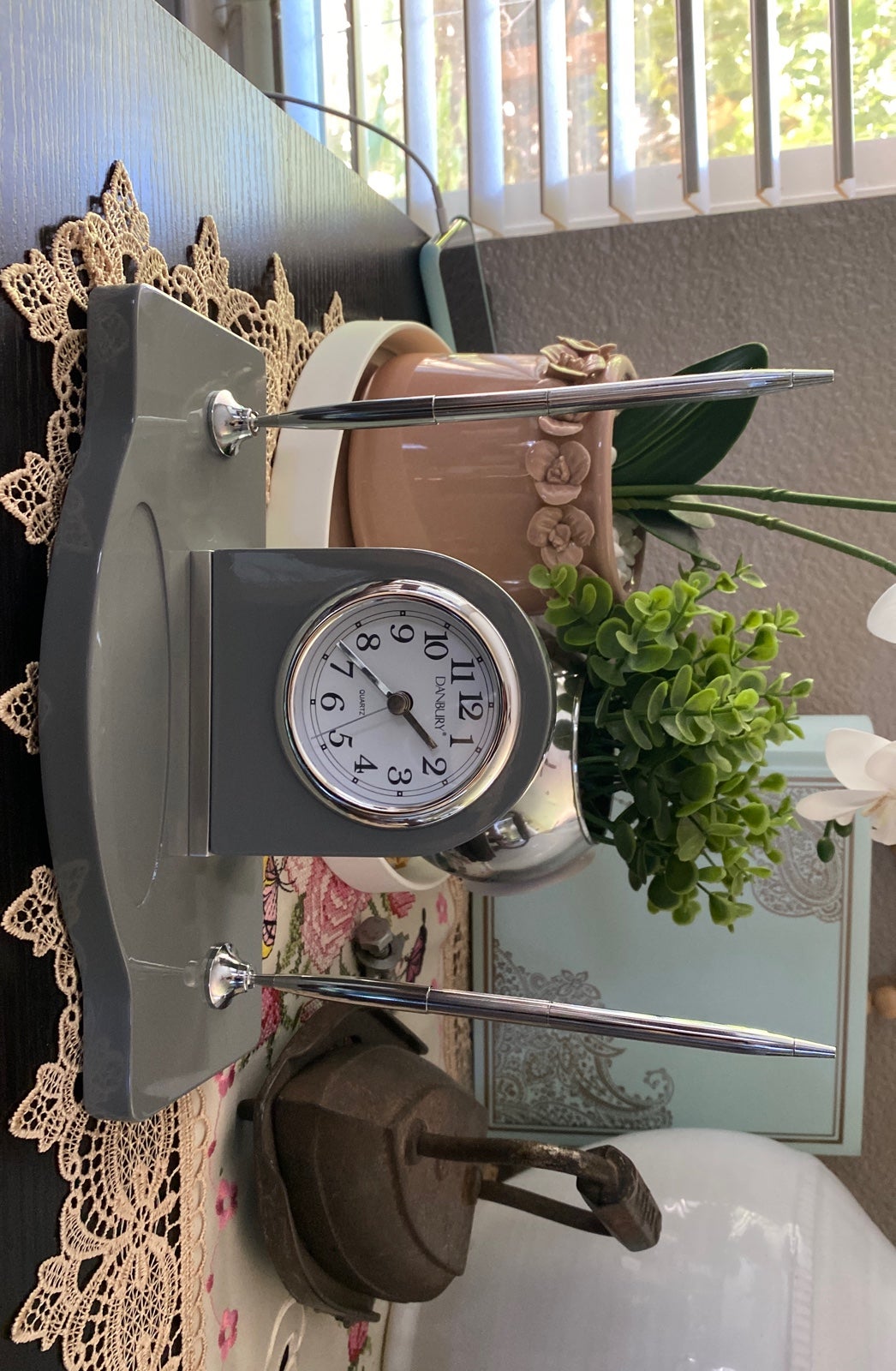 Danbury quartz clock