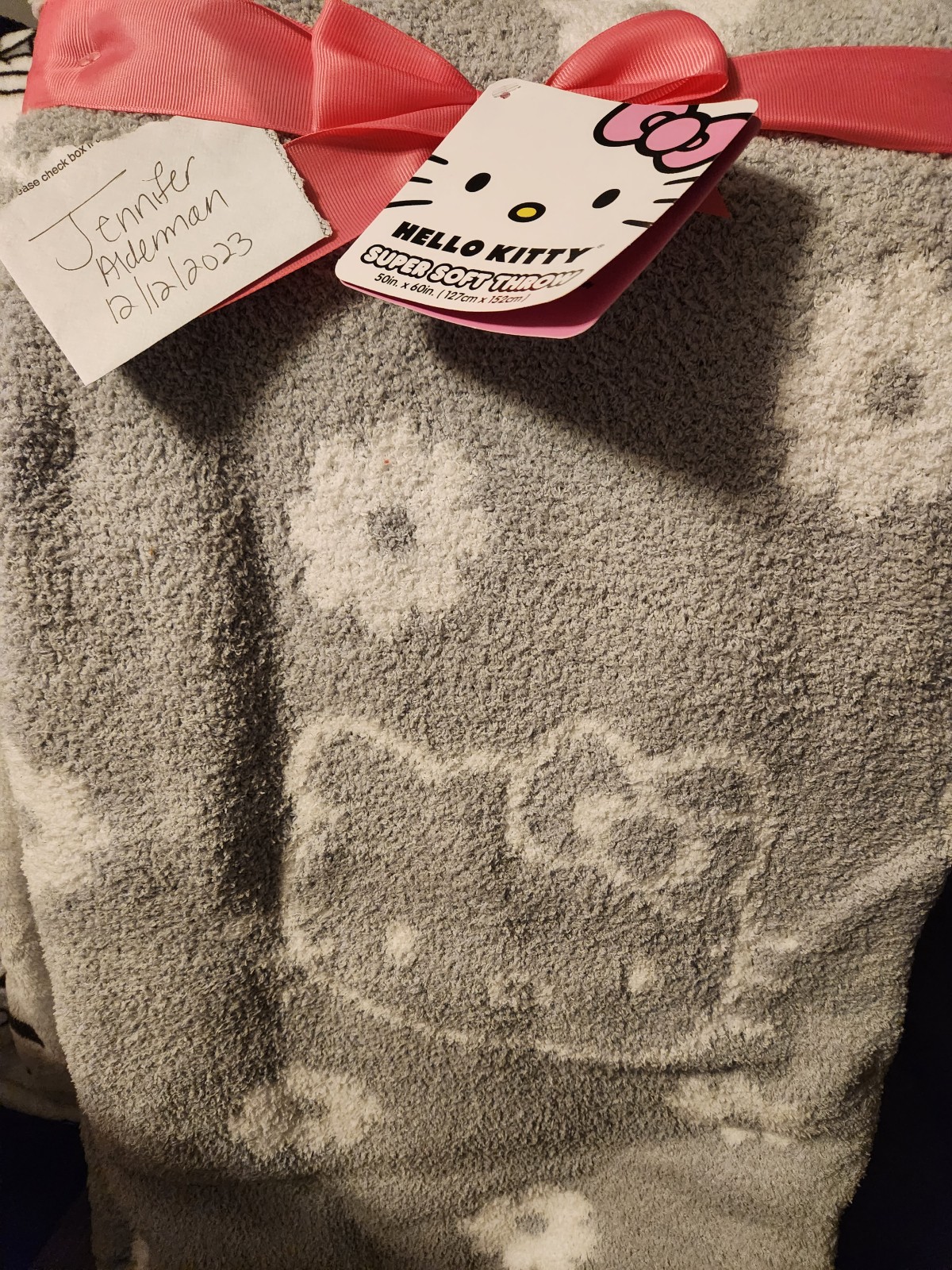 hello kitty daisy blanket