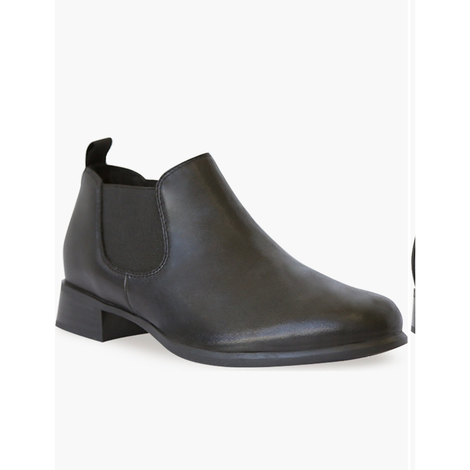 Munro Bedford Leather Bootie (Women) size 9 wide (New) 230.00 retail