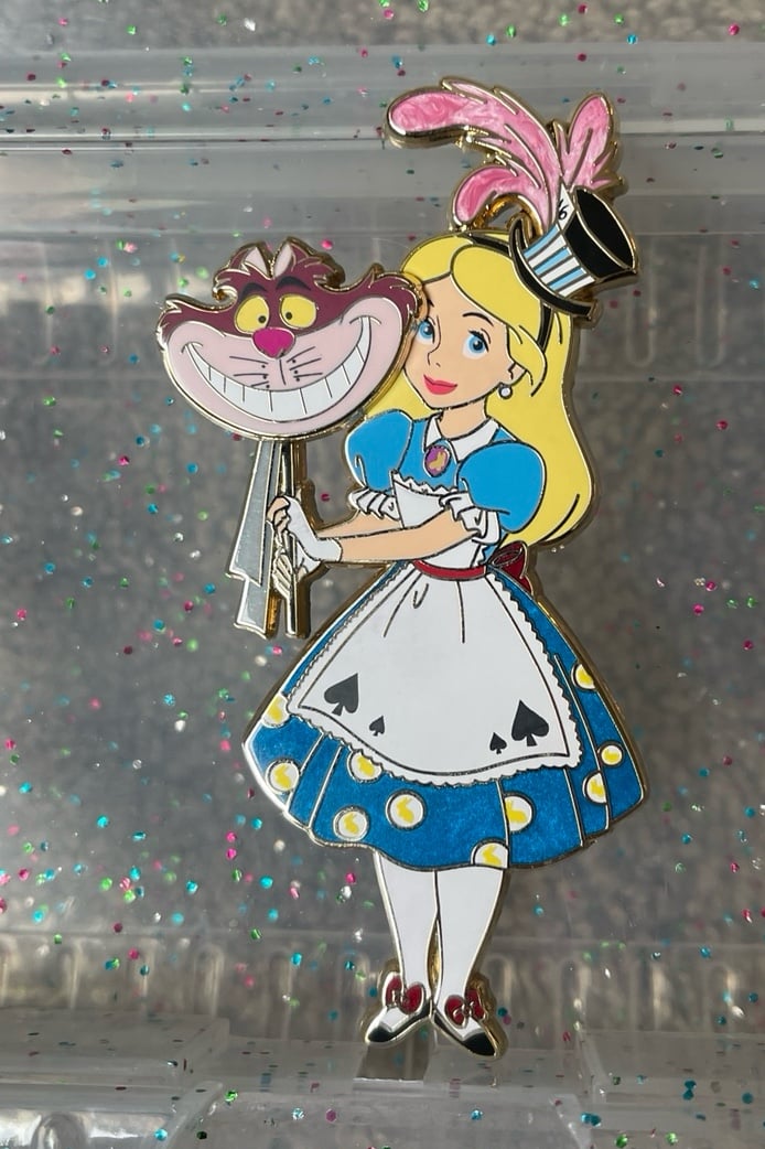 Alice in Wonderland Disney Fantasy Rare Limited Edition Enamel Pin
