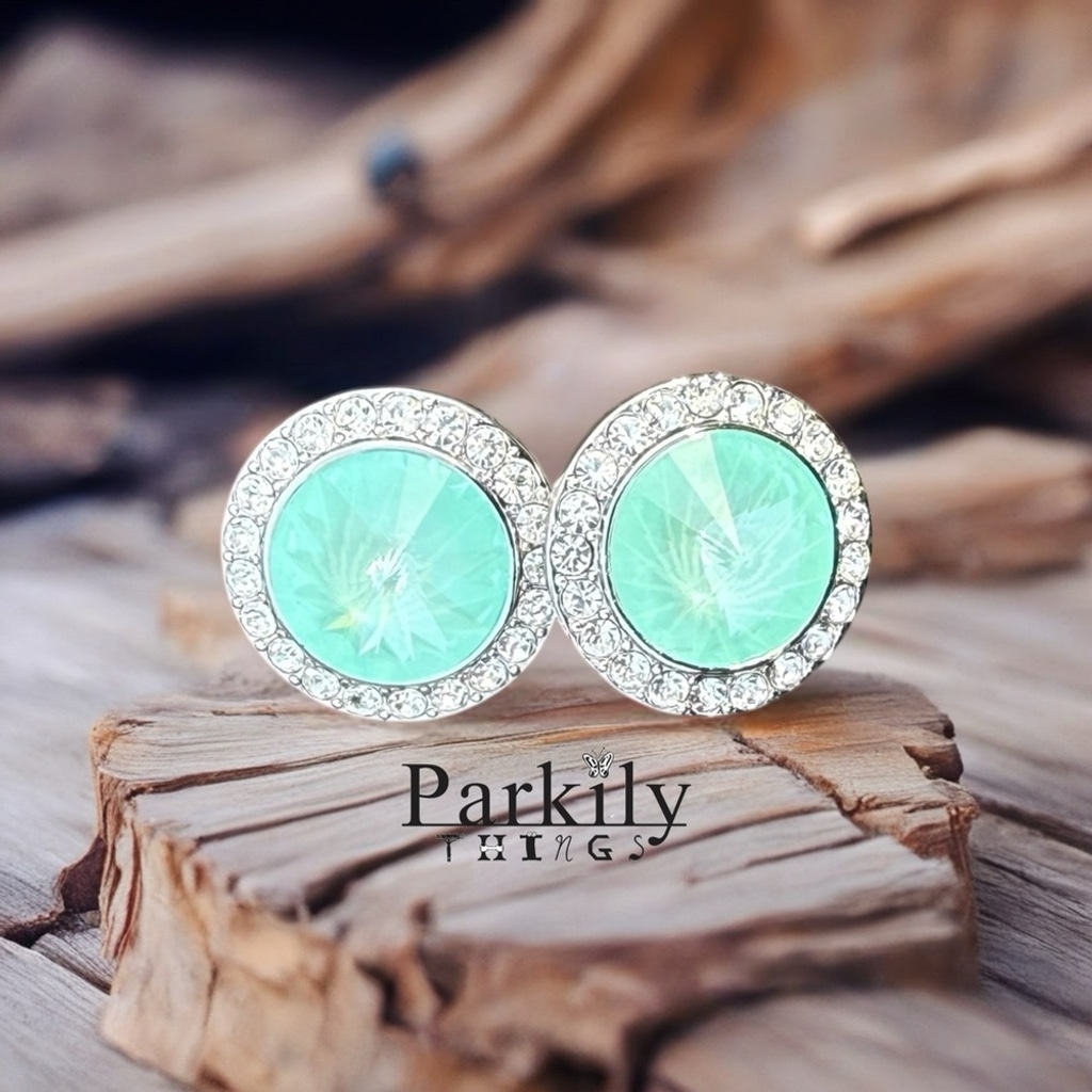 Handcrafted earrings with soft mint Swarovski crystal