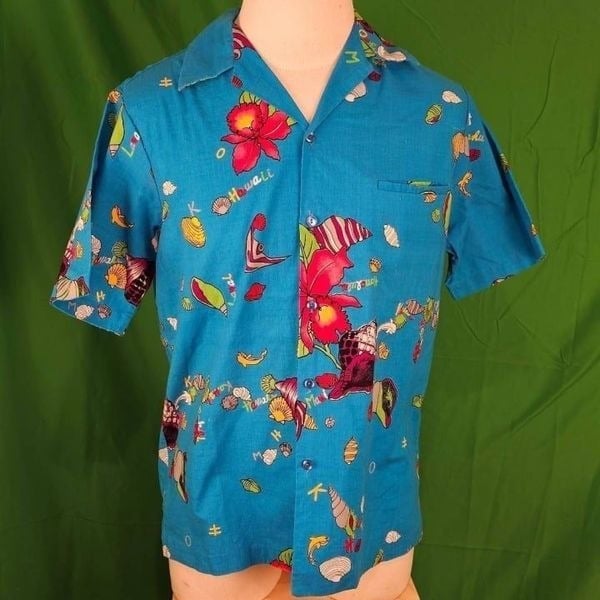 Hilo Hattie Seashell Hawaii Print Short Sleeve Button Down Hawaiian Shirt XL