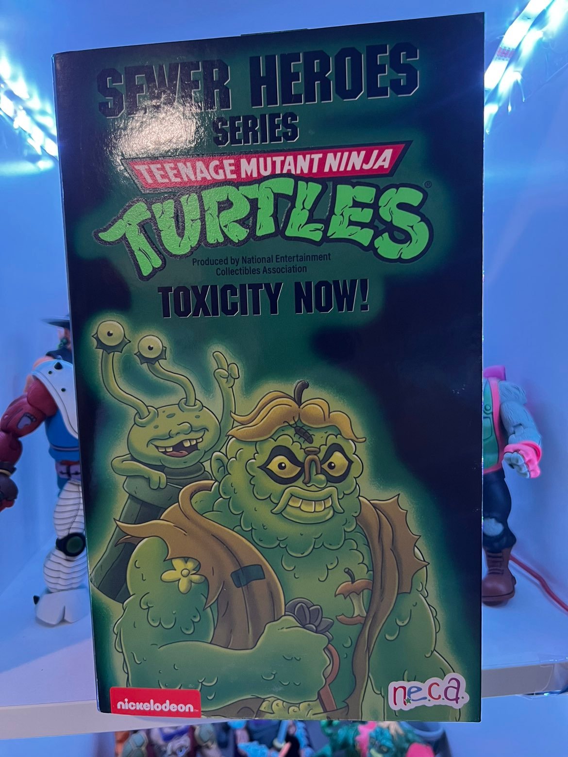 Neca muck man glow in the dark