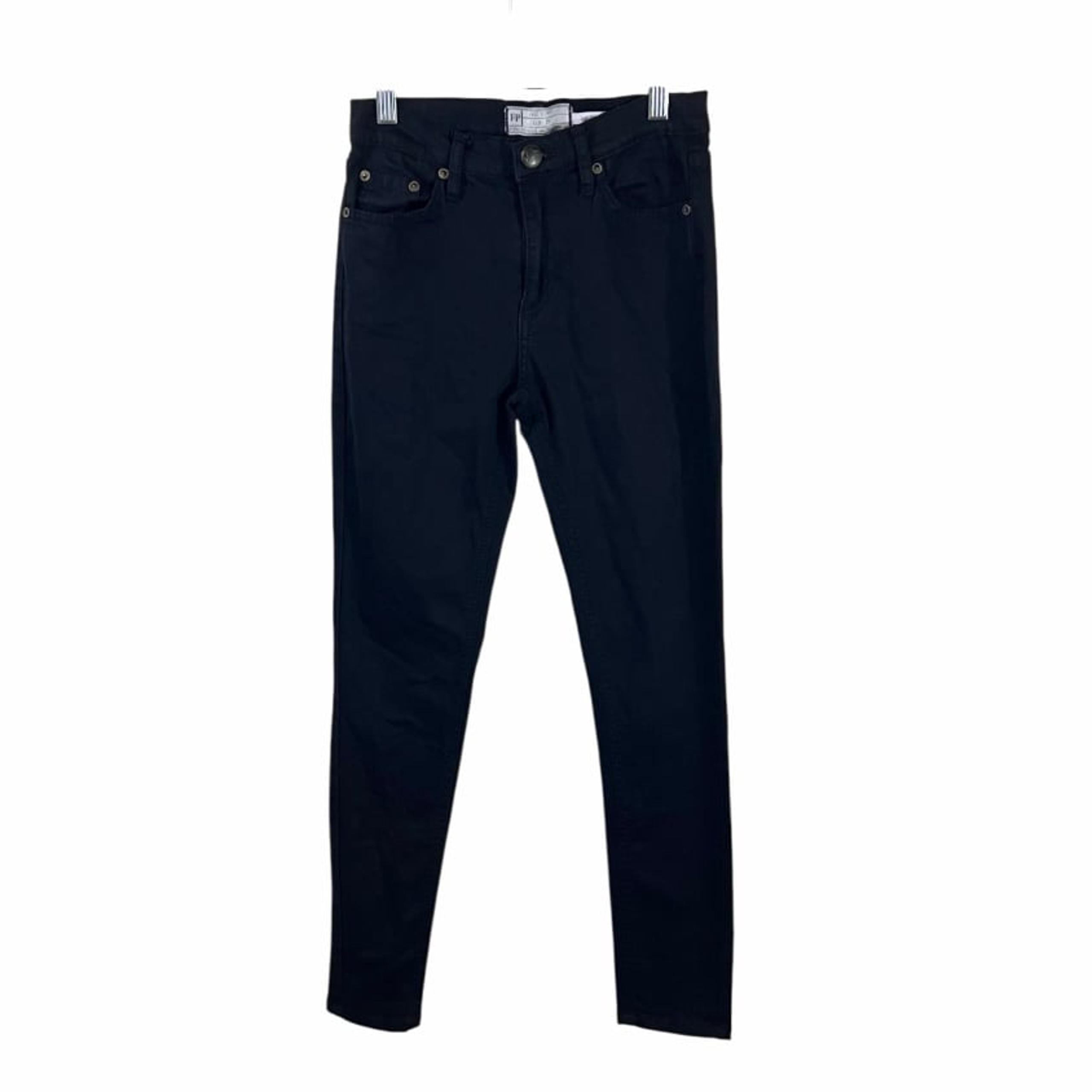 Free People Size 25 Mid Rise Skinny Jeans Black

Excellent Condition!