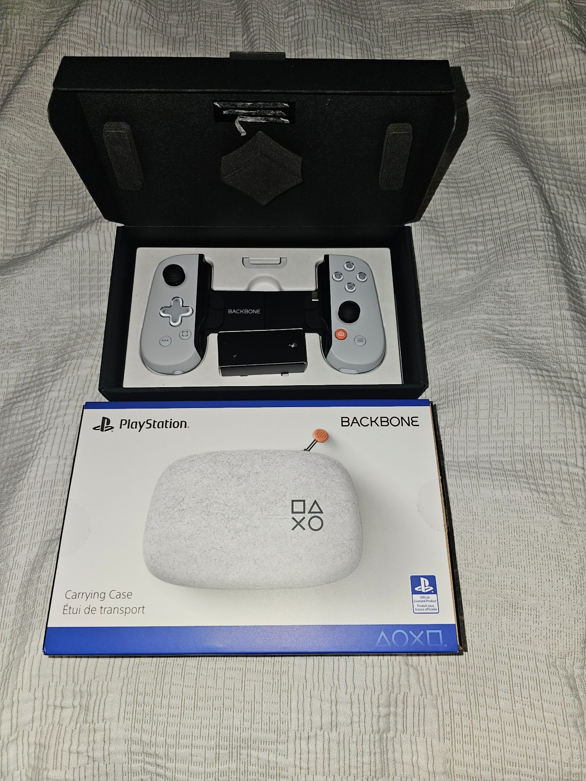 BACKBONE mobile game controller