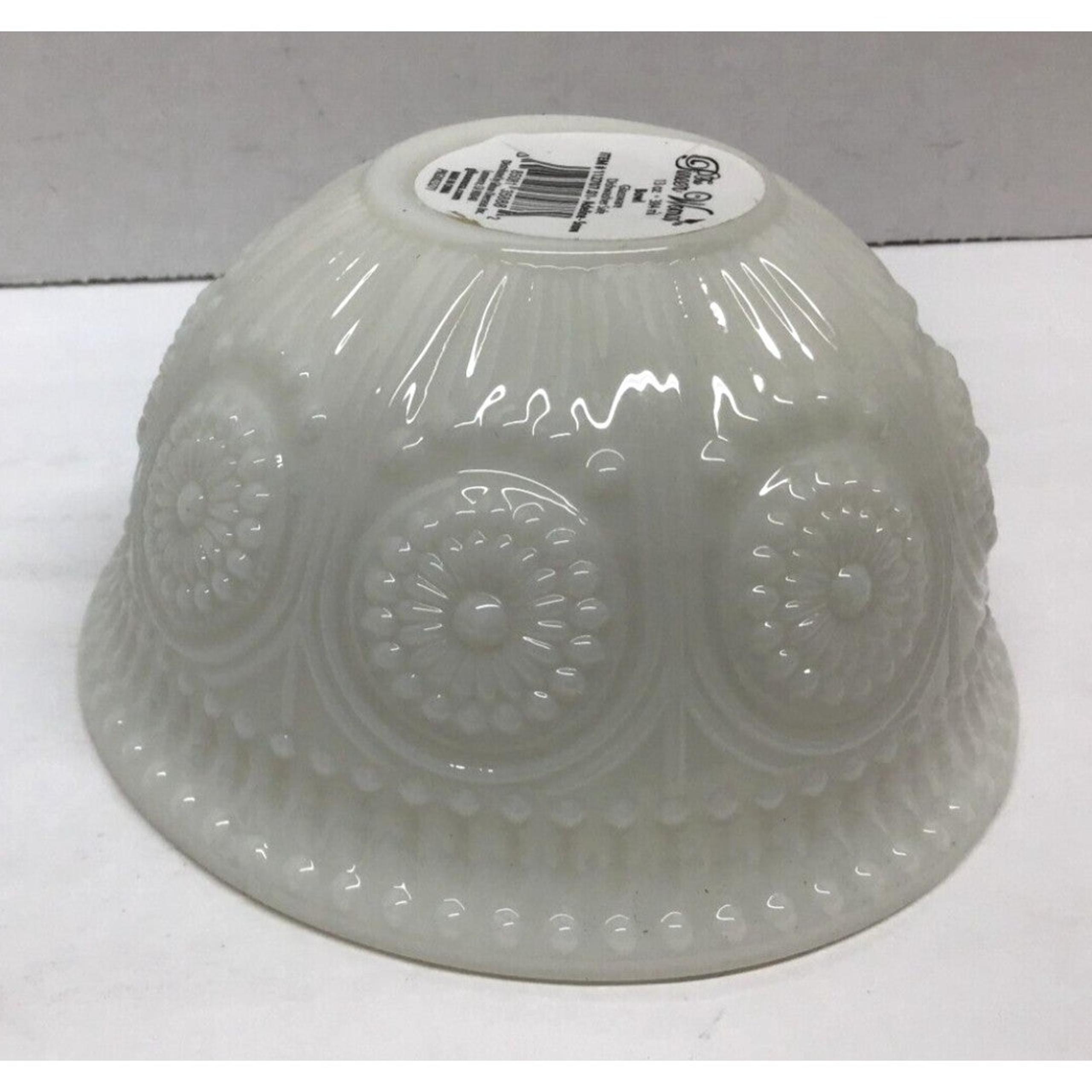 Pioneer Woman White Milk Glass Adeline Dessert Berry Bowl