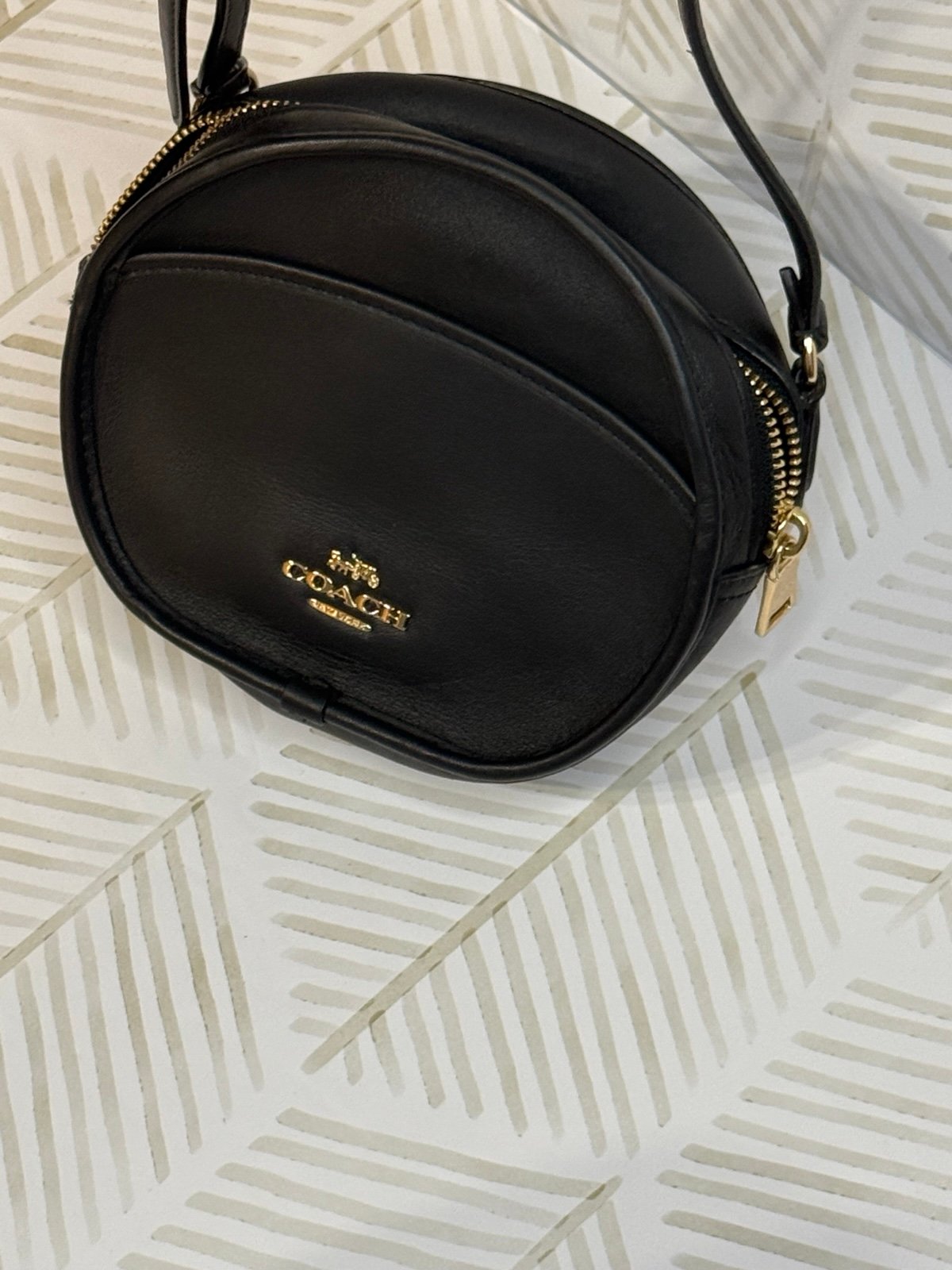 Coach Black Leather Canteen Crossbody Shoulder Bag F27971