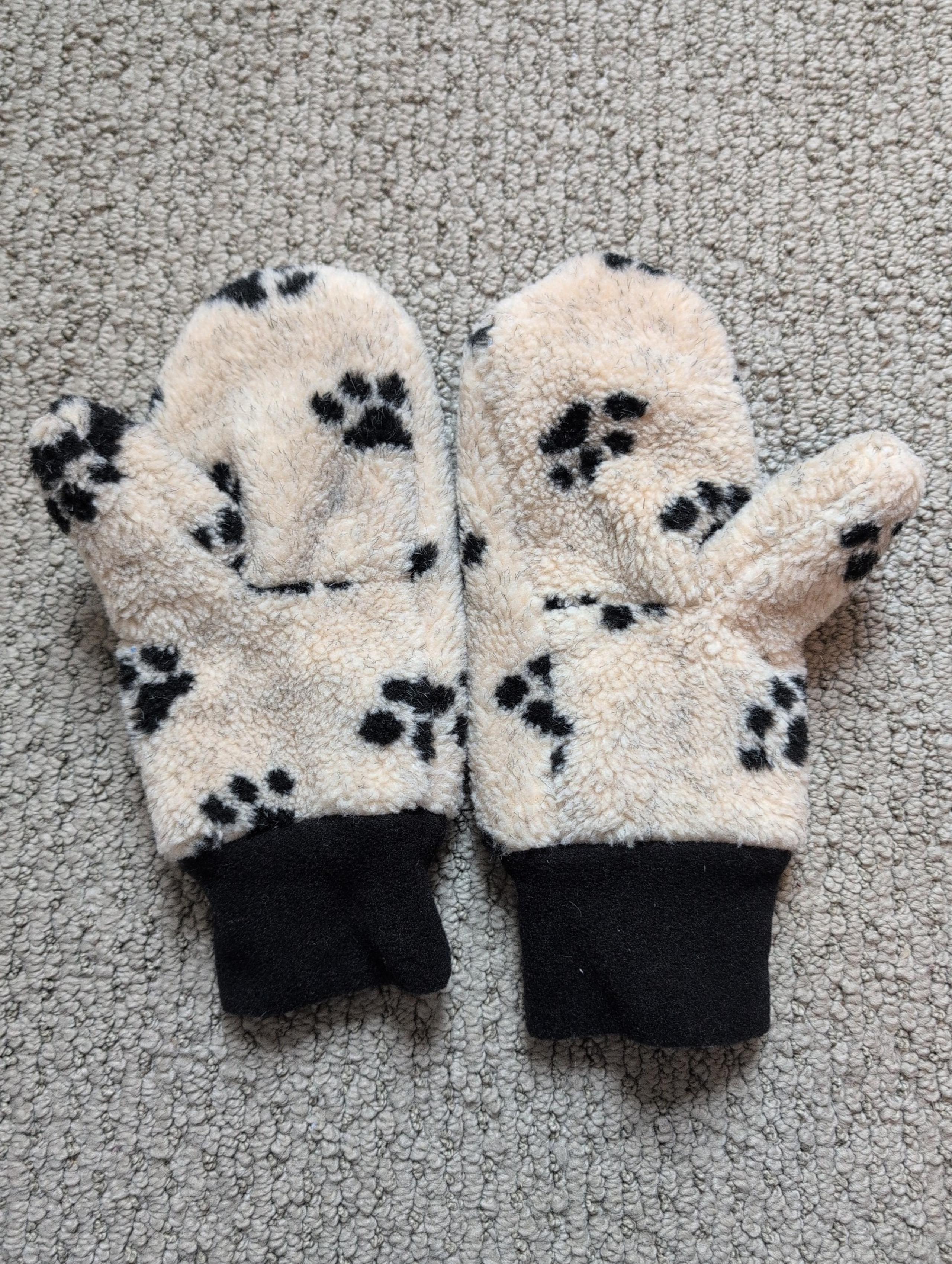 Cute Bear Paw Mittens