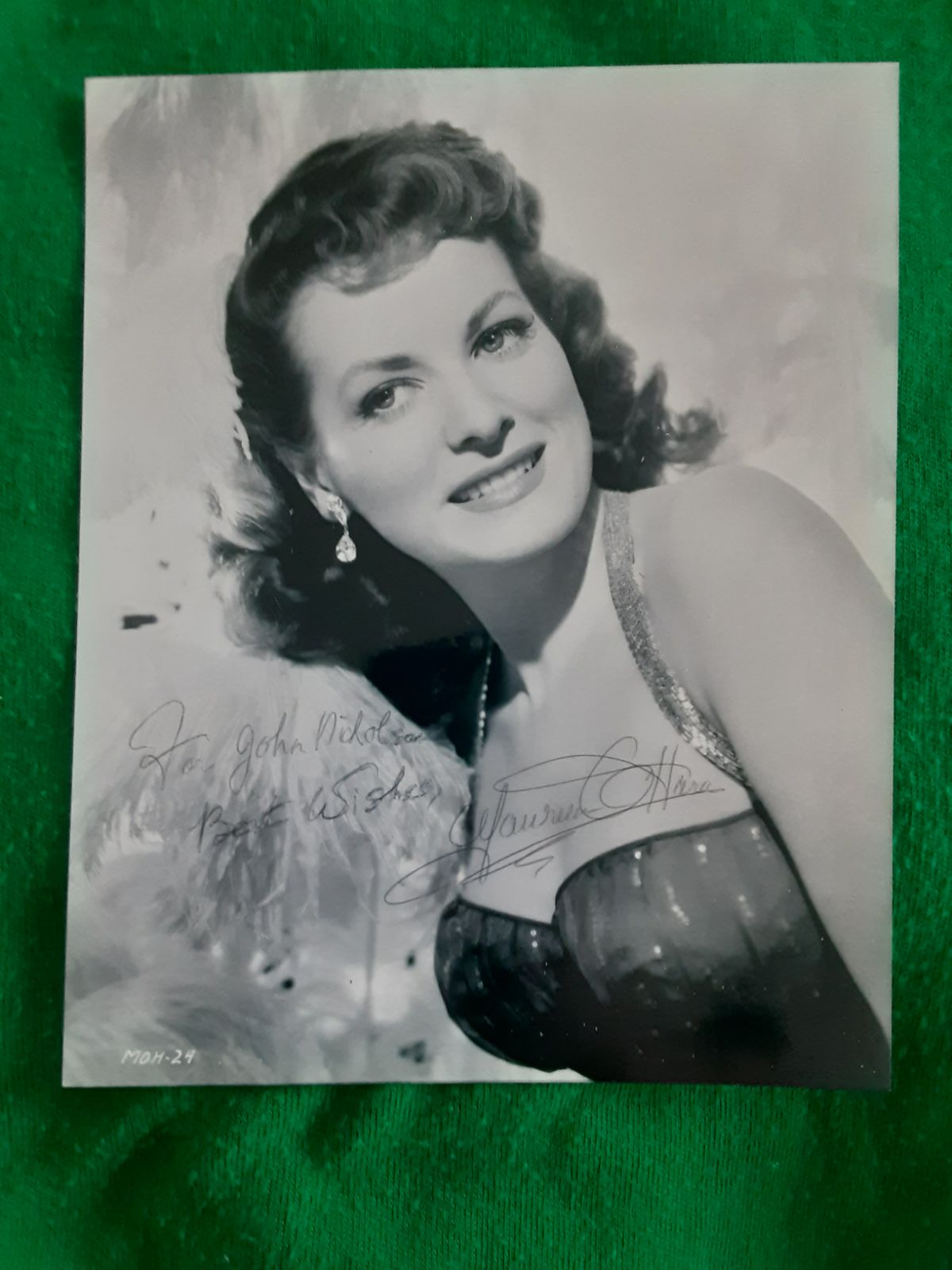 Maureen O'Hara Autographed 8x10 Inscribe