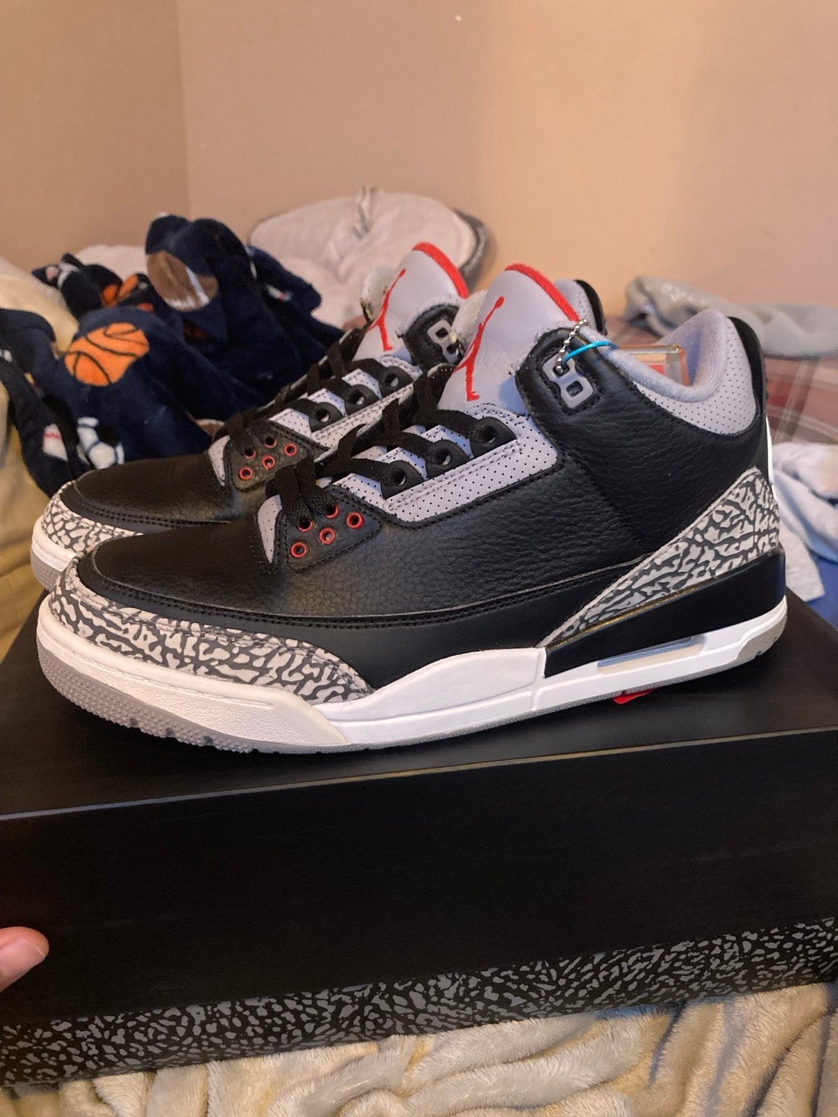 Jordan 3 black cement 2018