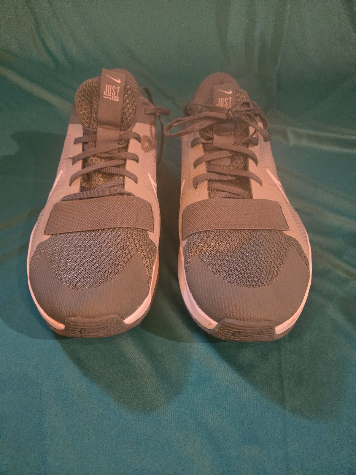 Nike tennis shoes