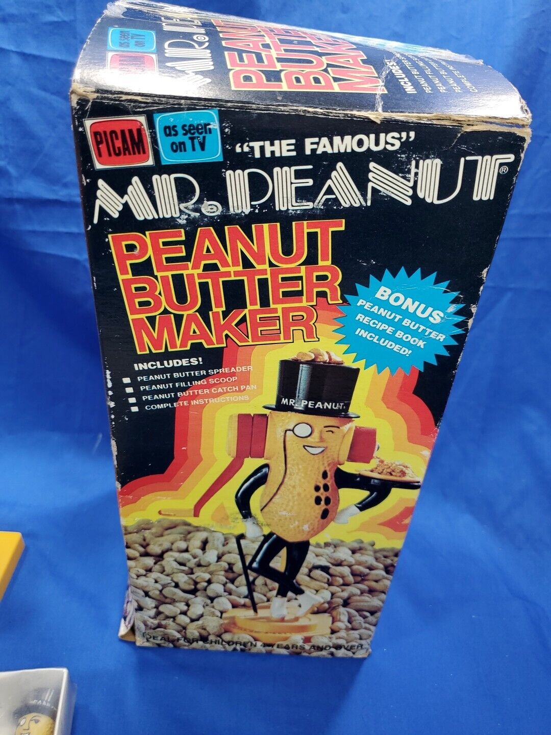 Mr PEANUT Lot Including a 1972 Mr. Peanut watch in working condition.