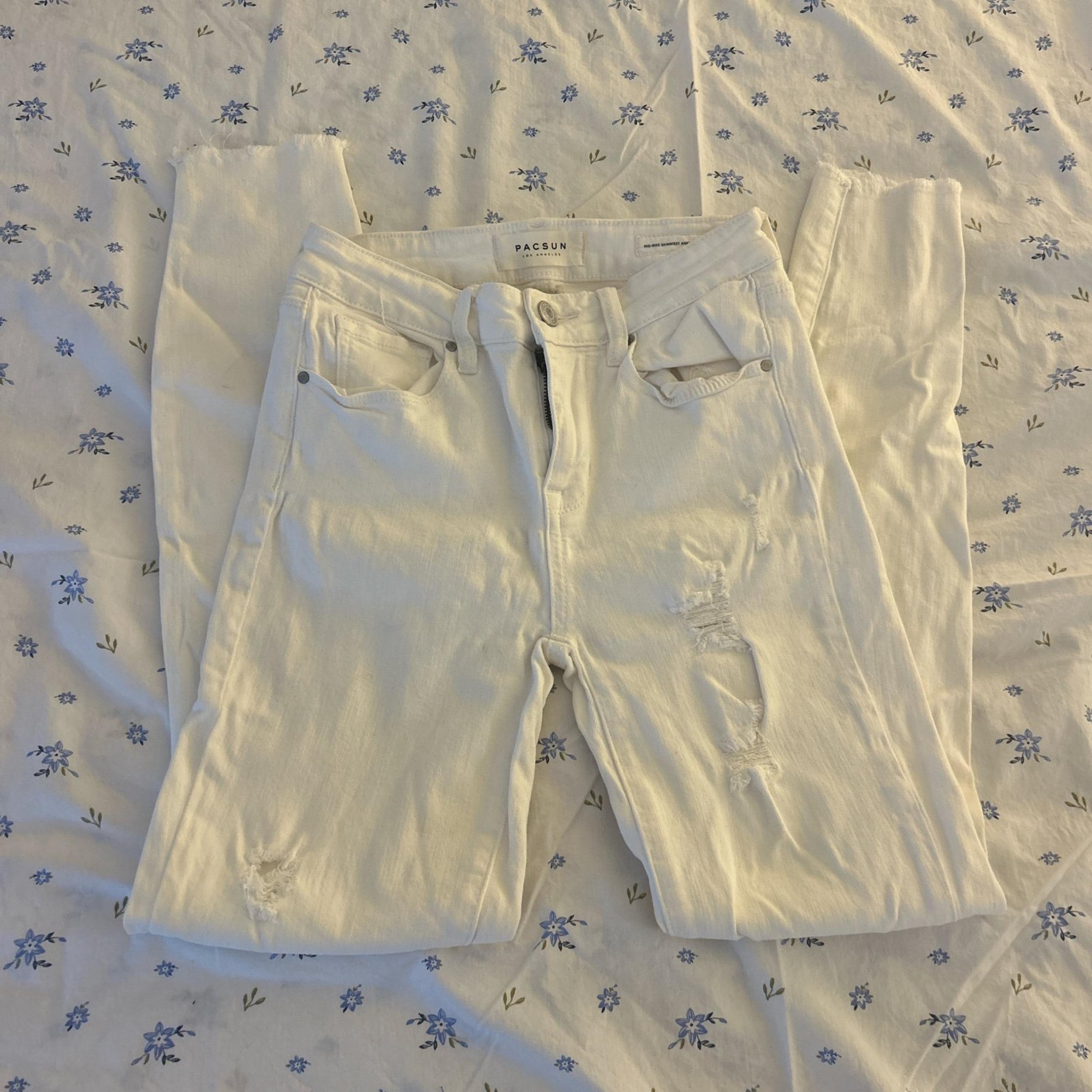 Pacsun White Distressed Cropped ‘Mid Rise Skinniest Ankle’ Jeans