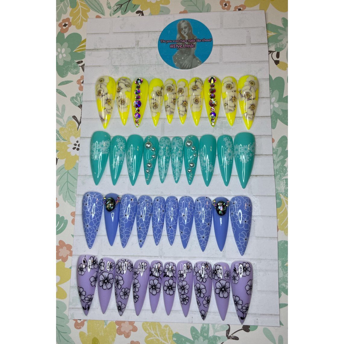 Stiletto nail bundle set of 4 medium